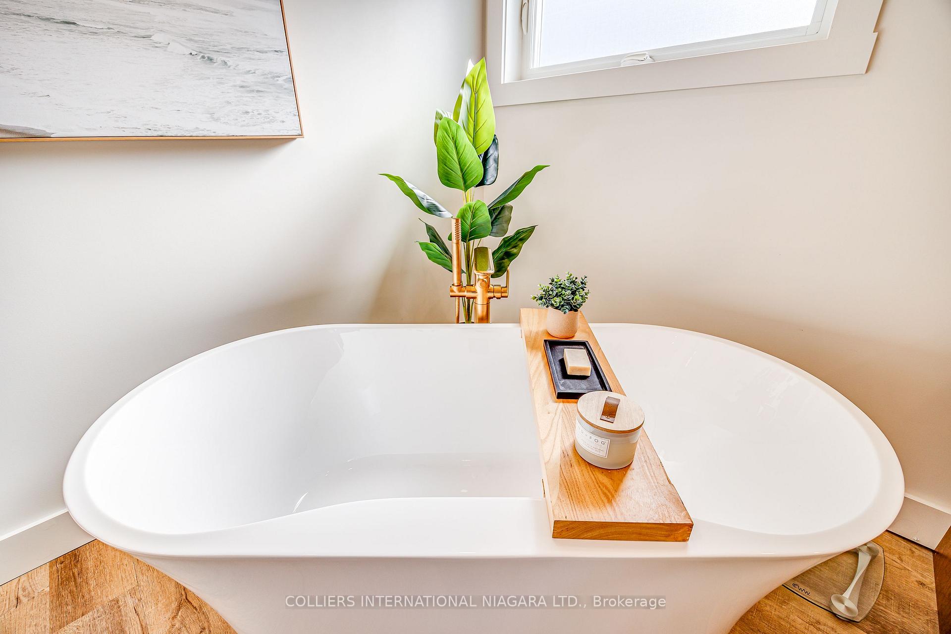 Photo 23 of 195 Dalhousie Avenue, St. Catharines, Port Dalhousie — HOMEH