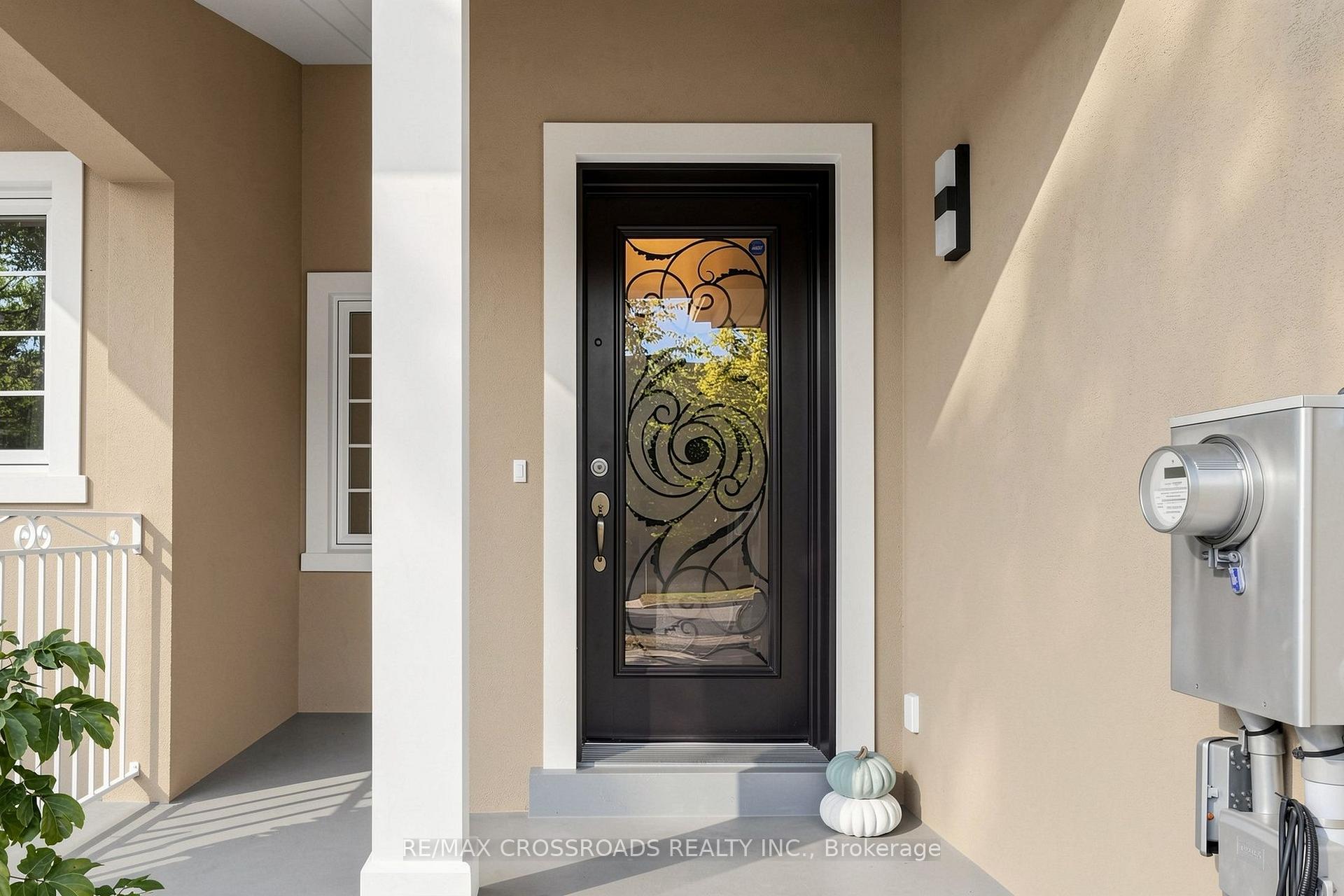 Photo 2 of 74 Romance Drive, Richmond Hill, Rouge Woods — HOMEH