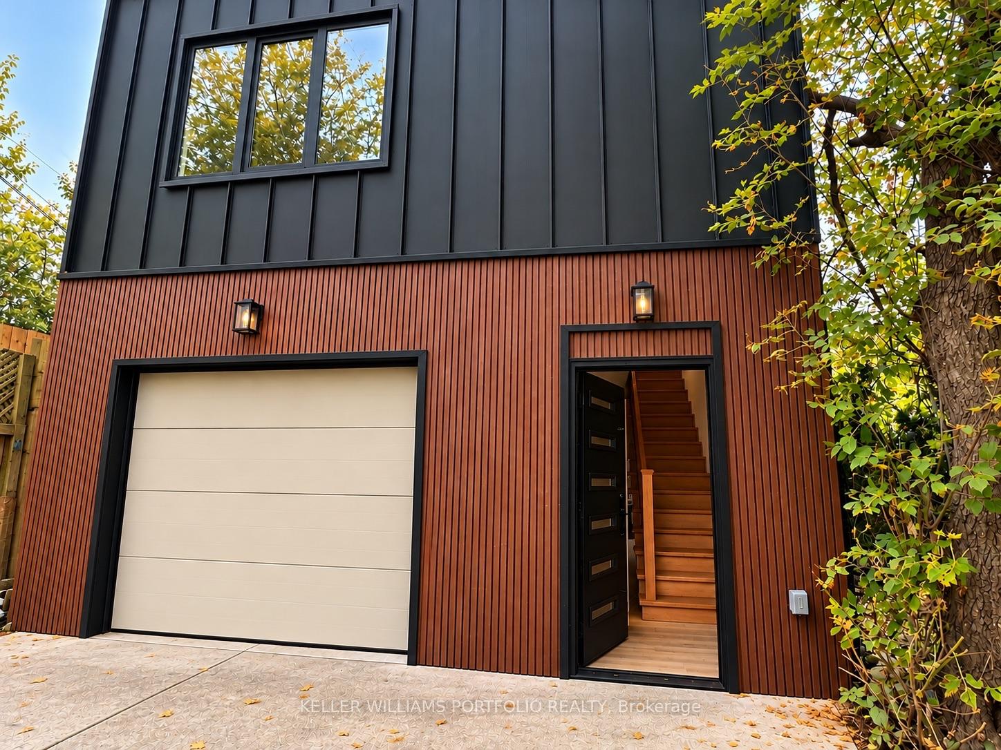 Photo 3 of Unit Laneway House, 71A Chisholm Avenue, Toronto, Woodbine-Lumsden — HOMEH