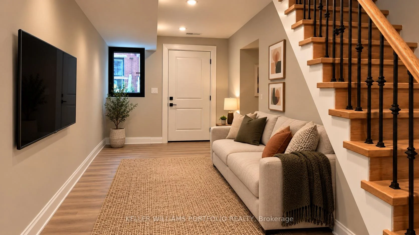 Photo 7 of Unit Laneway House, 71A Chisholm Avenue, Toronto, Woodbine-Lumsden — HOMEH