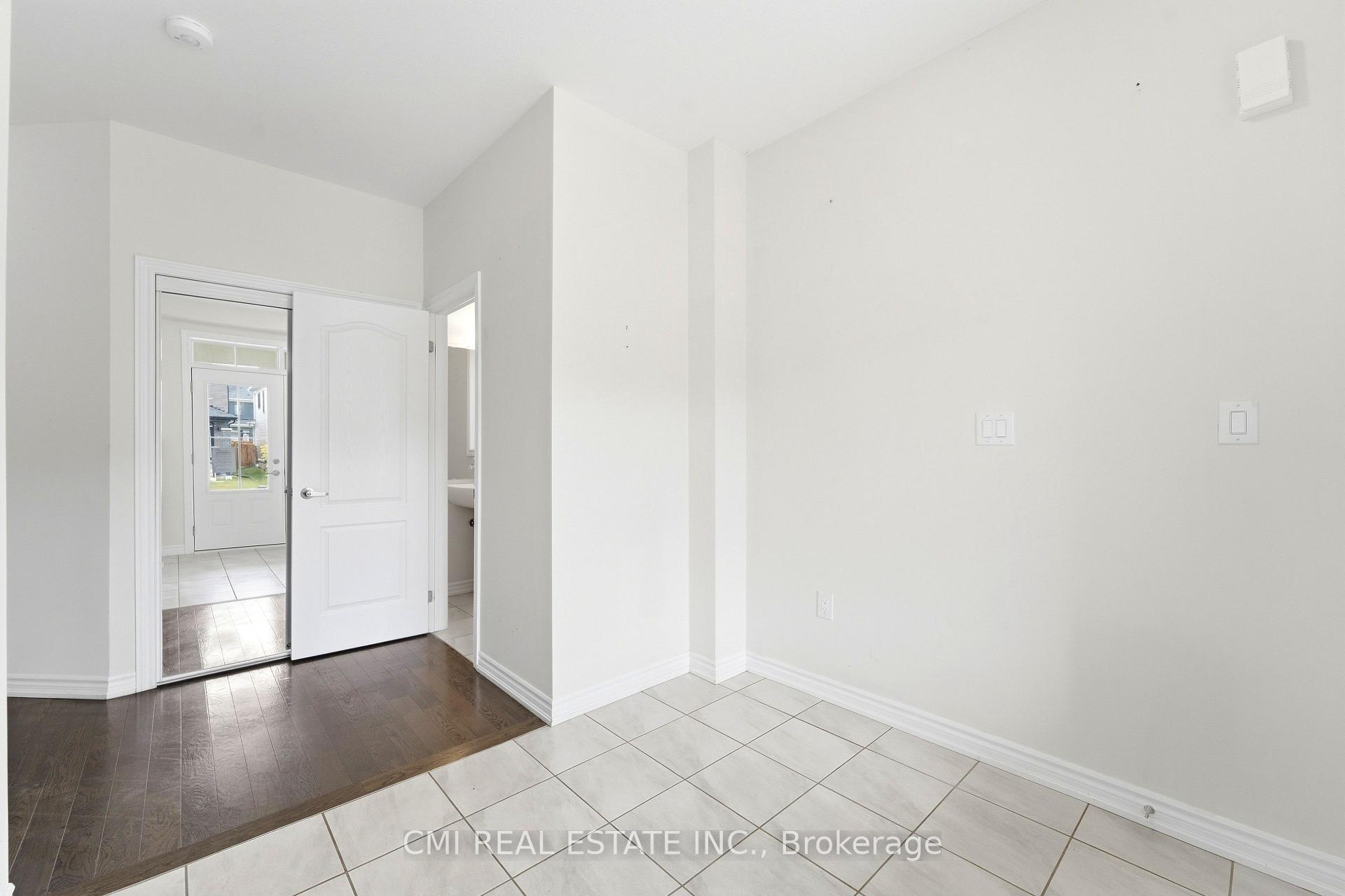 Photo 3 of 68 Lillian Way, Haldimand — HOMEH