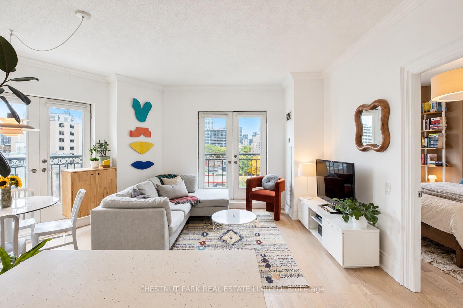 Photo 2 of Unit 609, 115 Richmond Street E, Toronto, Church-Yonge Corridor — HOMEH