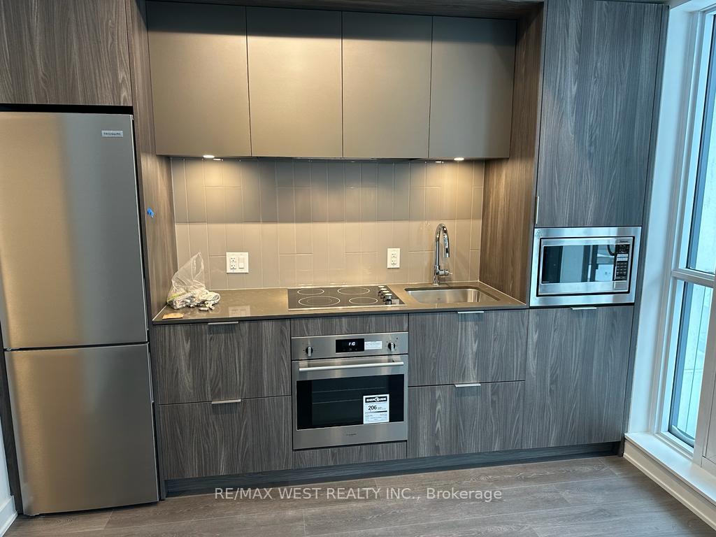 Photo 2 of Unit 706, 130 River Street E, Toronto, Regent Park — HOMEH