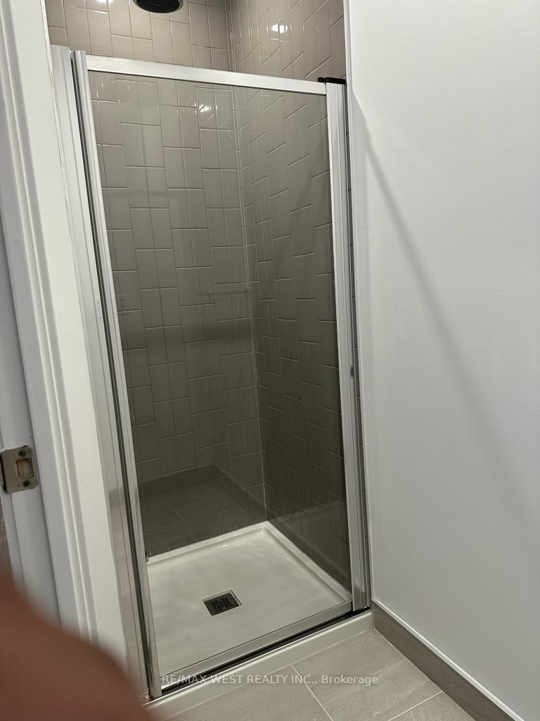 Photo 6 of Unit 706, 130 River Street E, Toronto, Regent Park — HOMEH