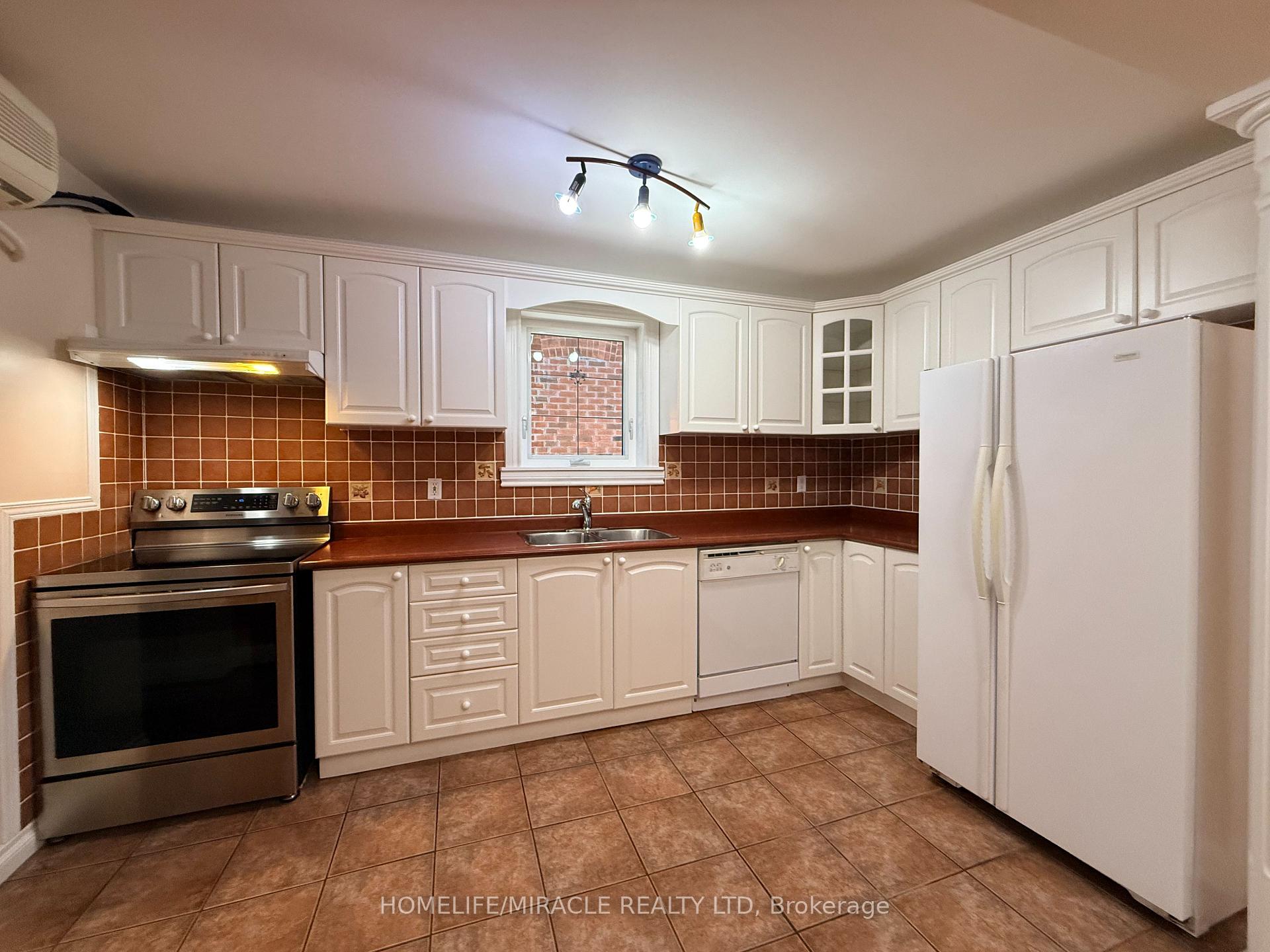 Photo 15 of 228 Browning Avenue, Toronto, Broadview North — HOMEH