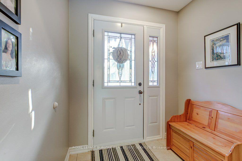 Photo 6 of 1485 Newlands Crescent, Burlington, Palmer — HOMEH