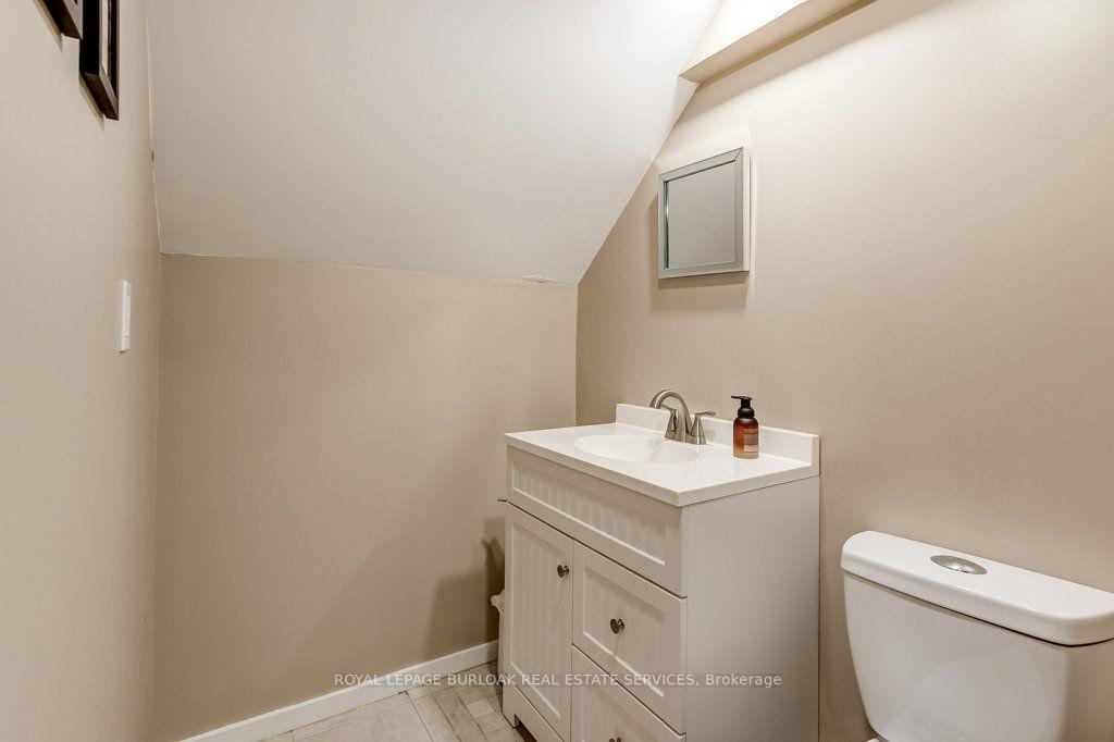 Photo 29 of 1485 Newlands Crescent, Burlington, Palmer — HOMEH