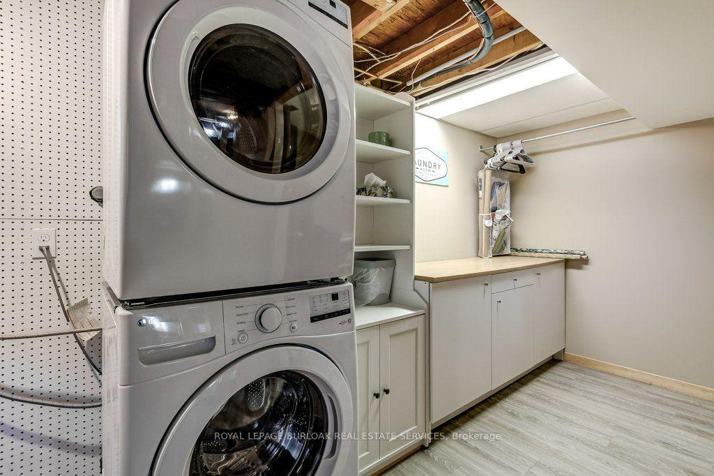 Photo 30 of 1485 Newlands Crescent, Burlington, Palmer — HOMEH