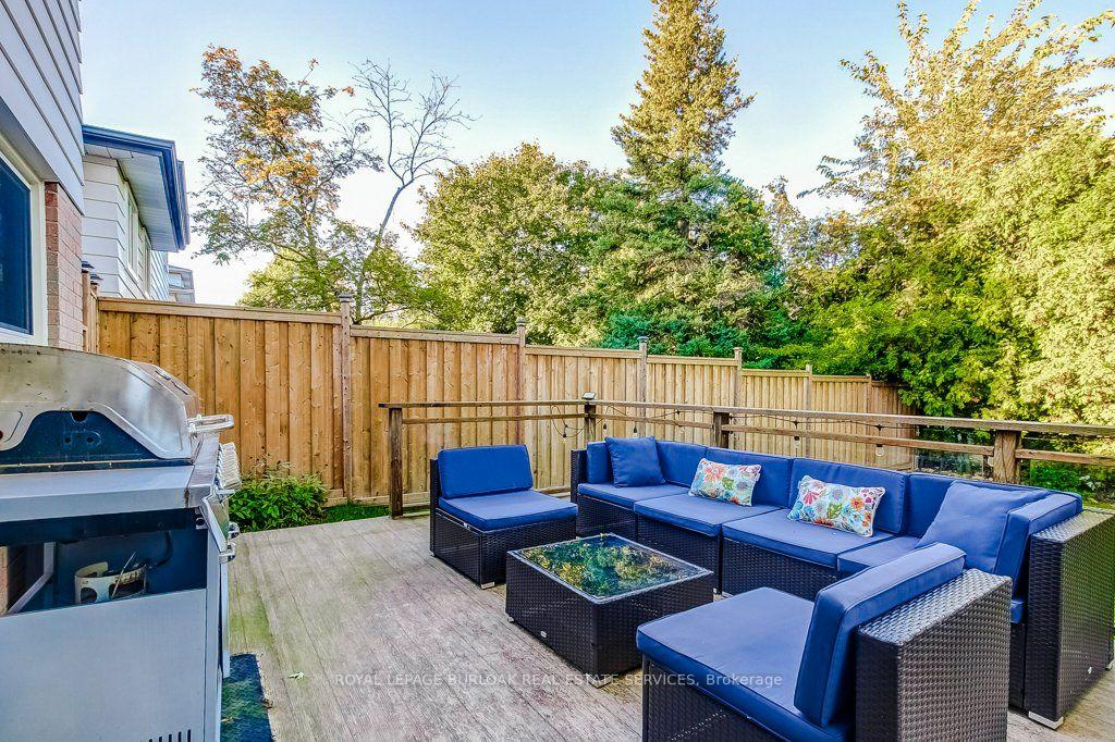 Photo 32 of 1485 Newlands Crescent, Burlington, Palmer — HOMEH