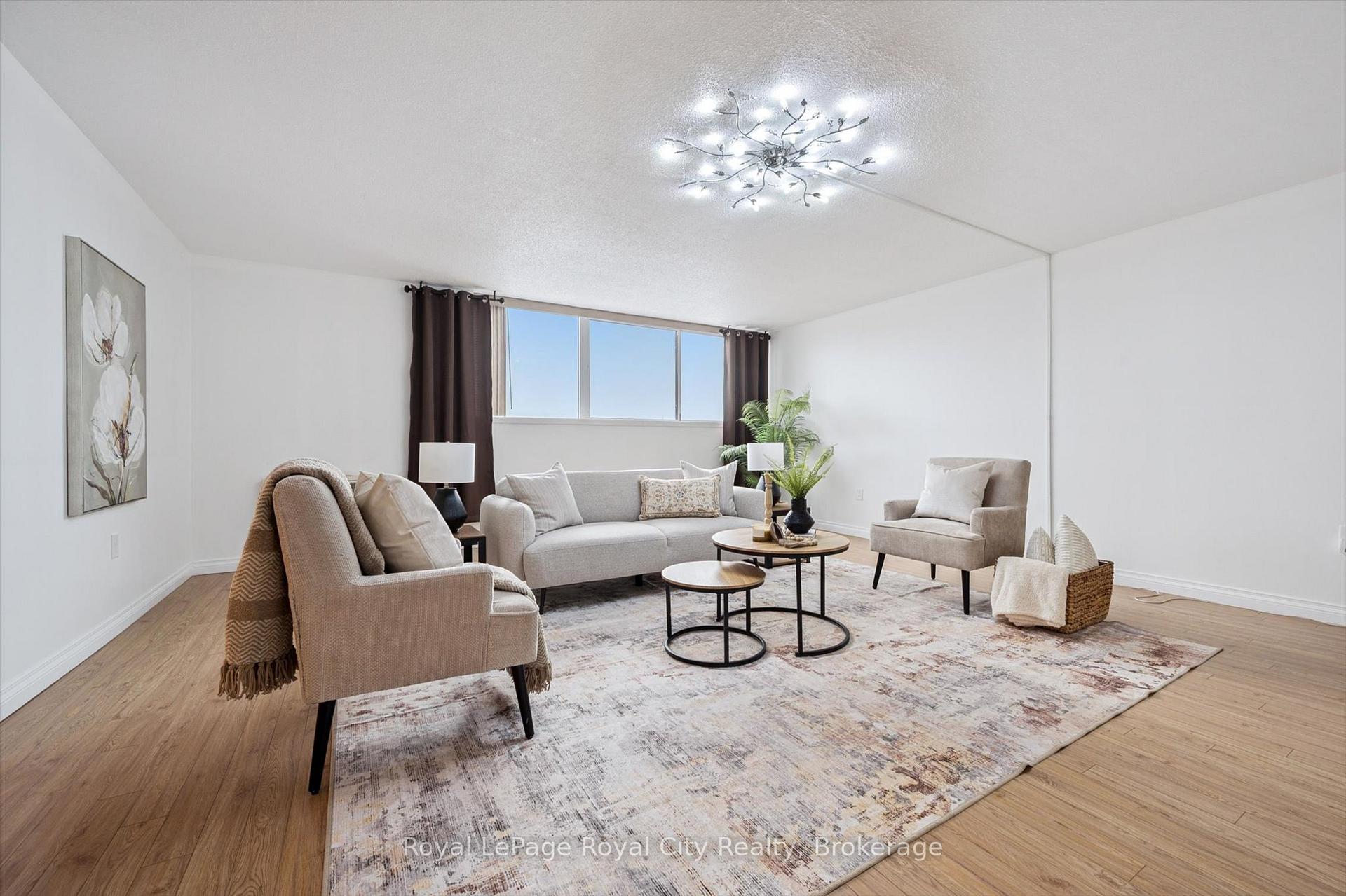 Photo 11 of Unit 607, 93 Westwood Road, Guelph, Willow West/Sugarbush/West Acres — HOMEH