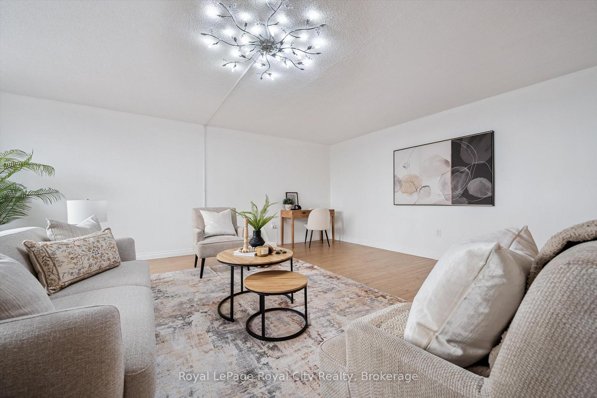 Photo 14 of Unit 607, 93 Westwood Road, Guelph, Willow West/Sugarbush/West Acres — HOMEH