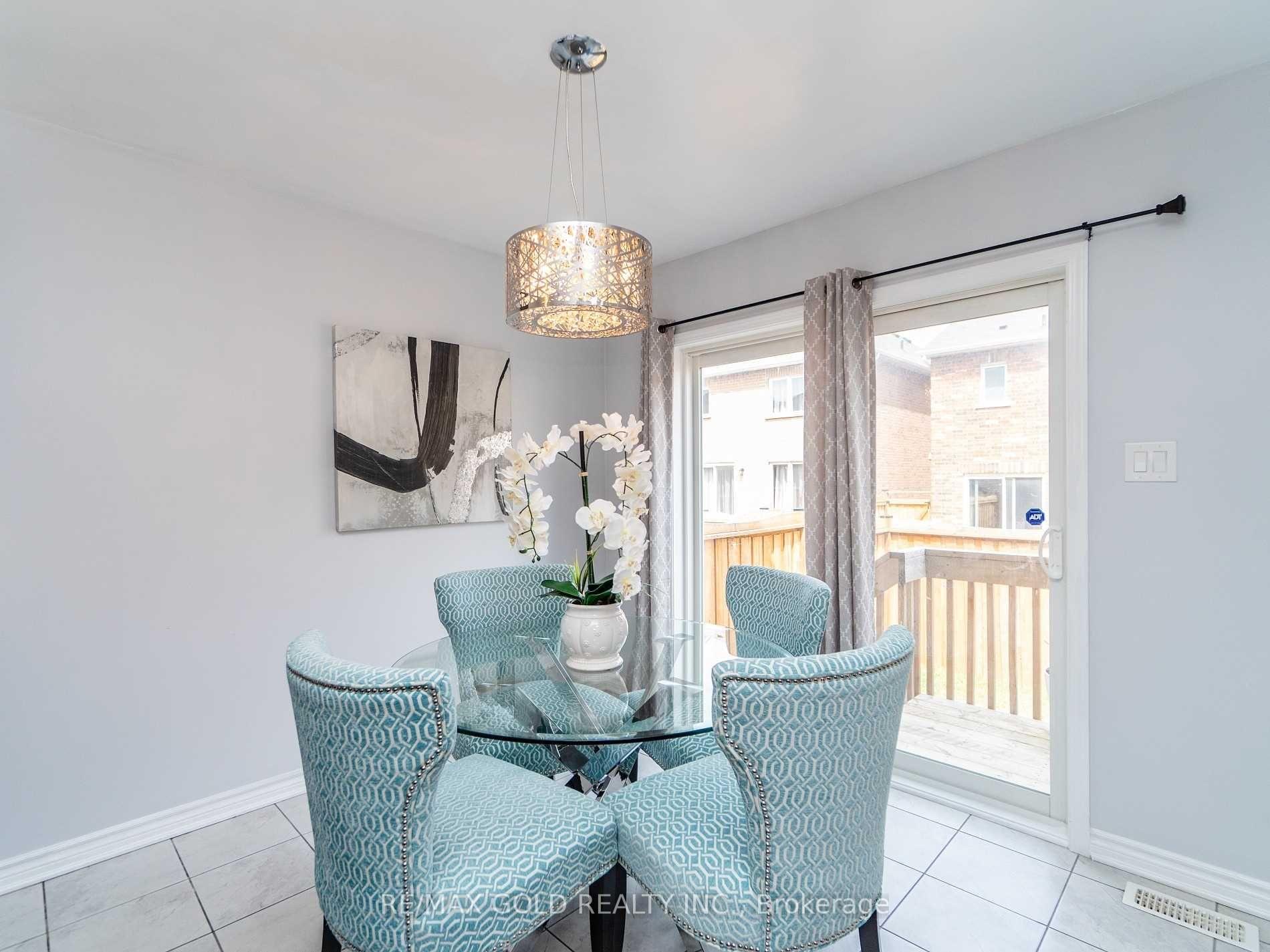 Photo 9 of 102 Leadenhall Road, Brampton, Northwest Brampton — HOMEH