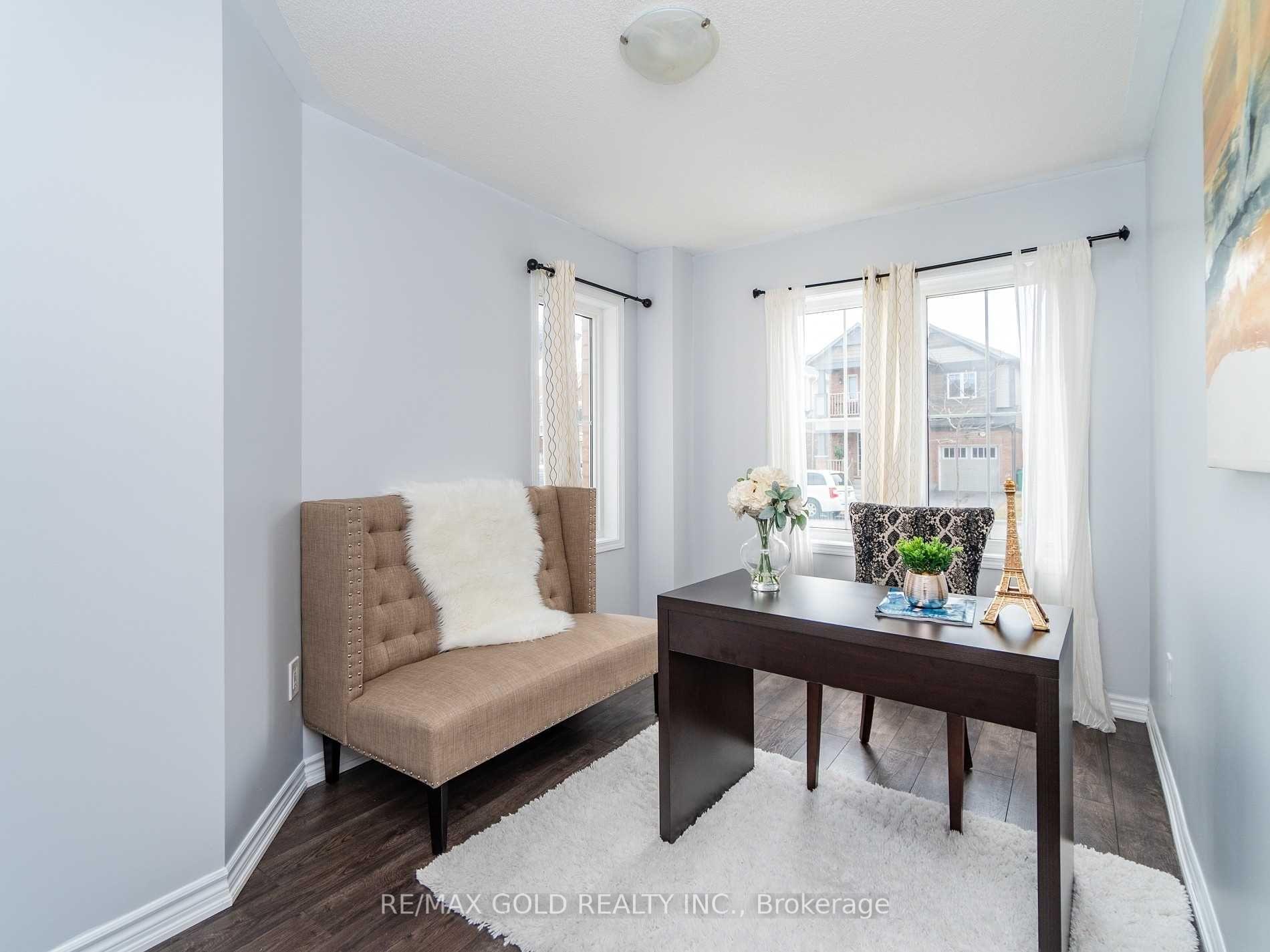 Photo 10 of 102 Leadenhall Road, Brampton, Northwest Brampton — HOMEH