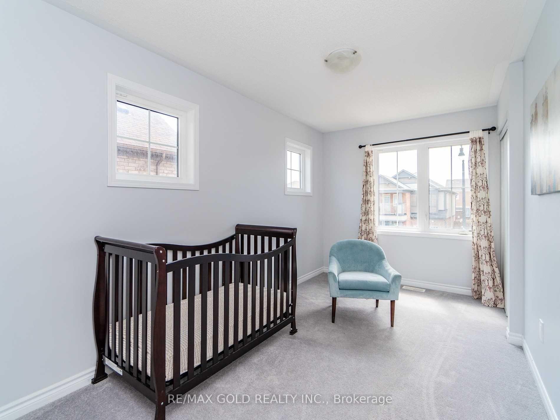 Photo 16 of 102 Leadenhall Road, Brampton, Northwest Brampton — HOMEH