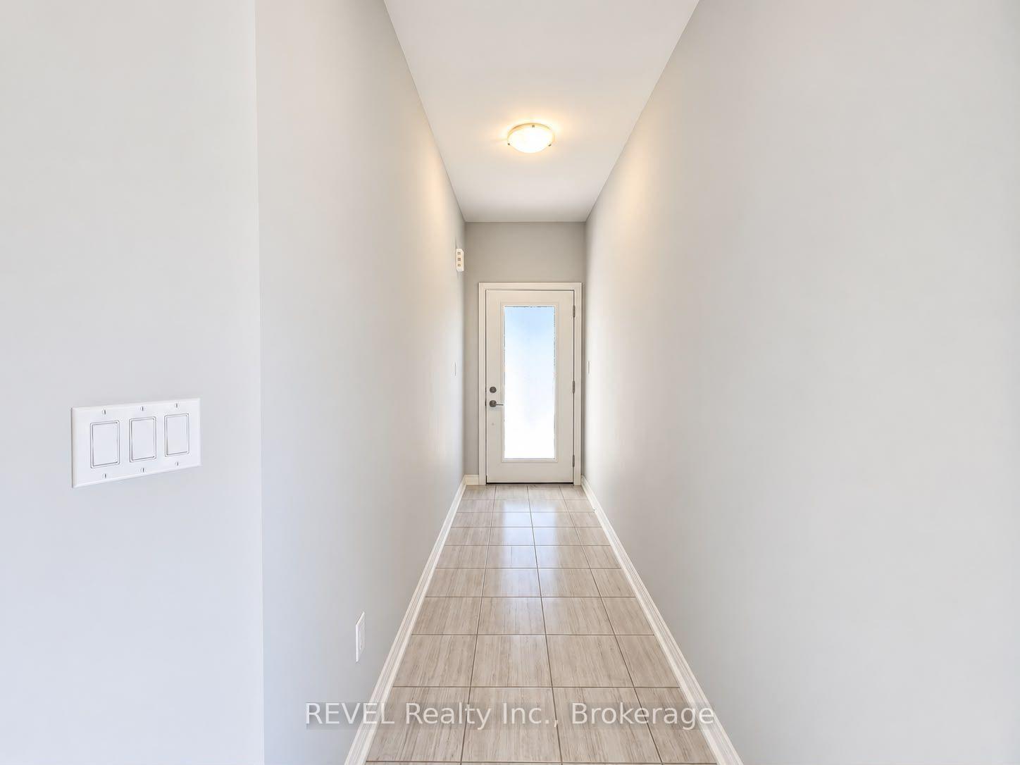 Photo 3 of Unit 71 #UPPER, 4552 Portage Road, Niagara Falls, Cherrywood — HOMEH