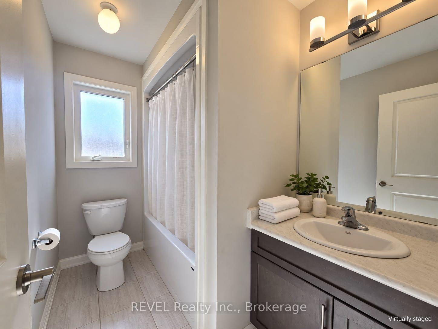 Photo 12 of Unit 71 #UPPER, 4552 Portage Road, Niagara Falls, Cherrywood — HOMEH
