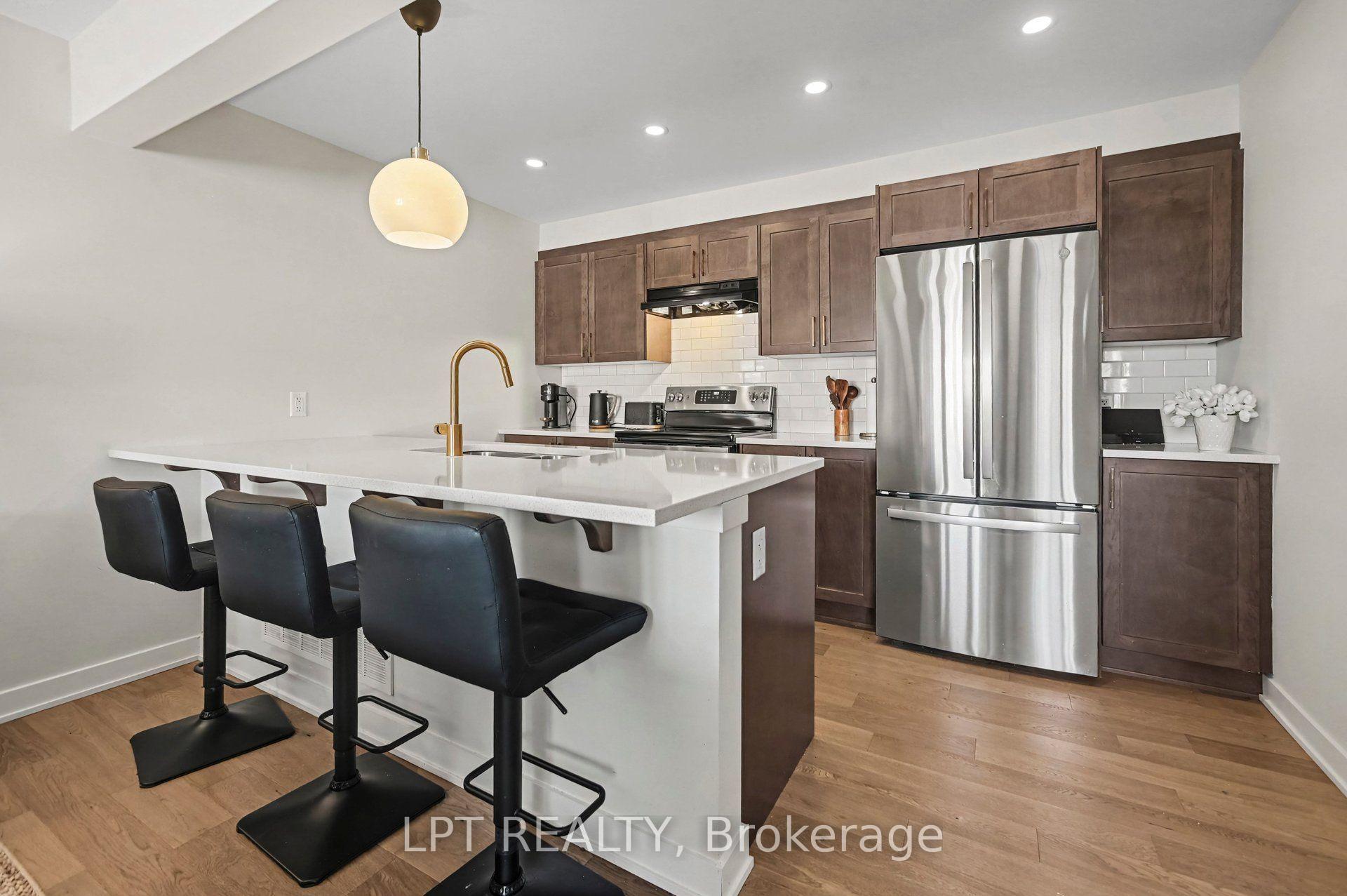 Photo 6 of 812 Kinstead Private, Ottawa, Stittsville (North) — HOMEH