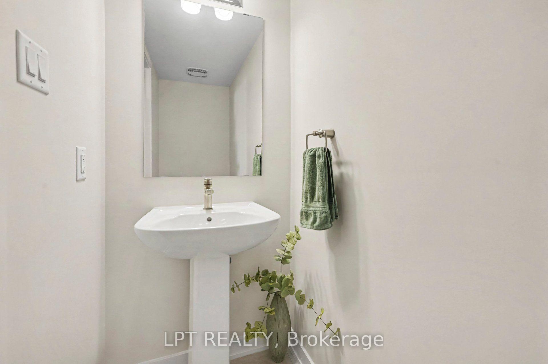 Photo 15 of 812 Kinstead Private, Ottawa, Stittsville (North) — HOMEH