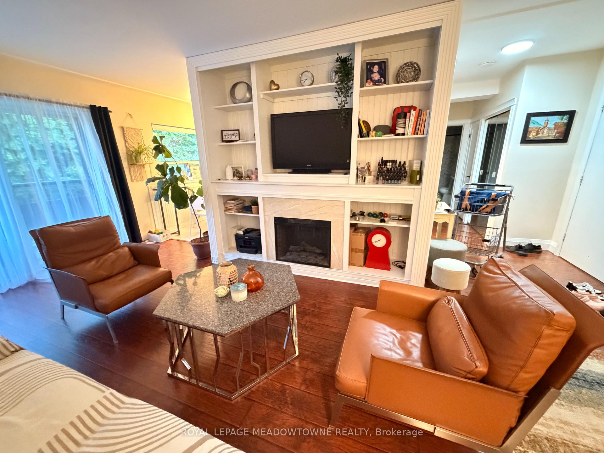 Photo 5 of Unit 411, 11 Woodman Drive, Hamilton, Corman — HOMEH