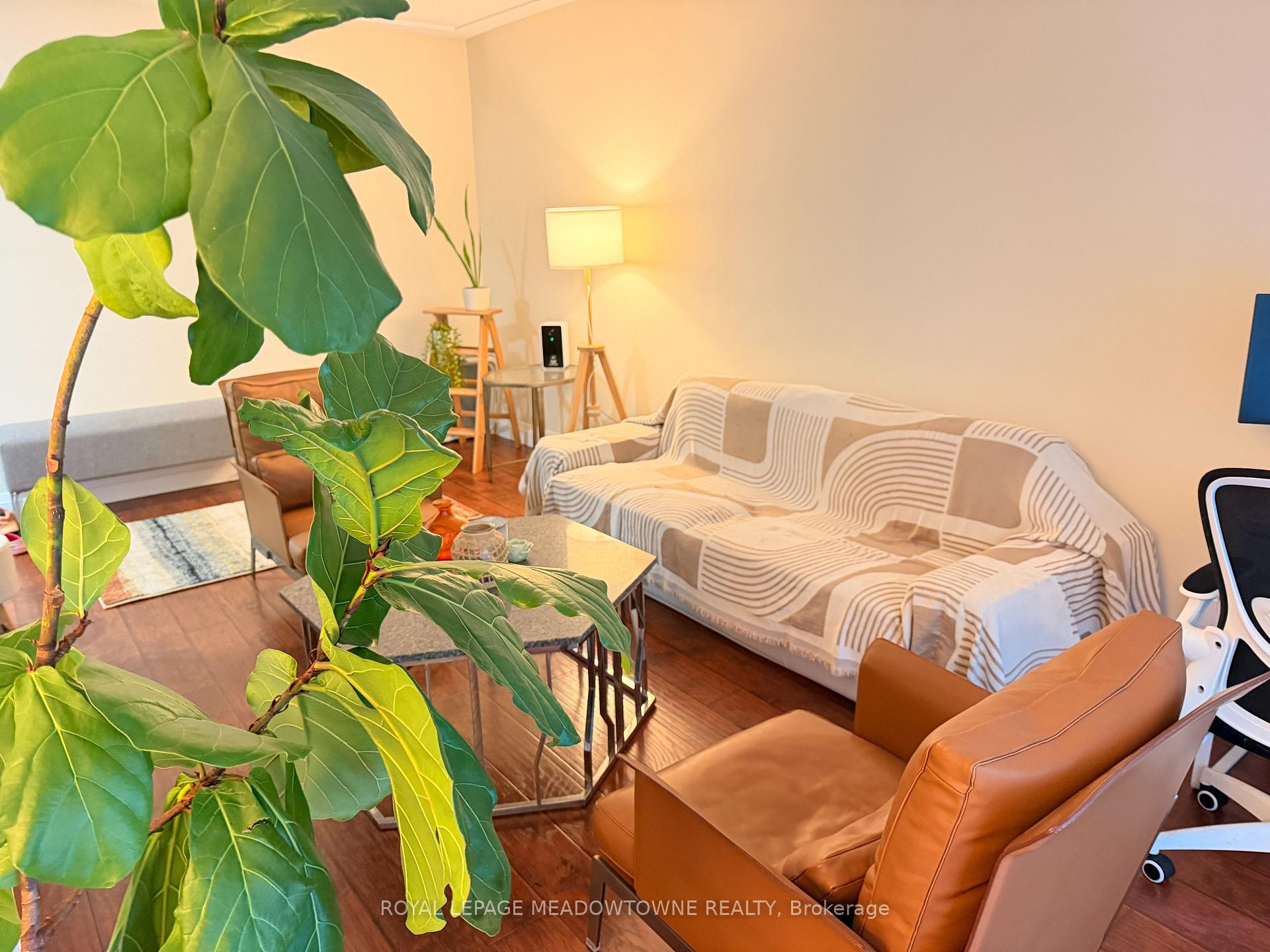 Photo 8 of Unit 411, 11 Woodman Drive, Hamilton, Corman — HOMEH