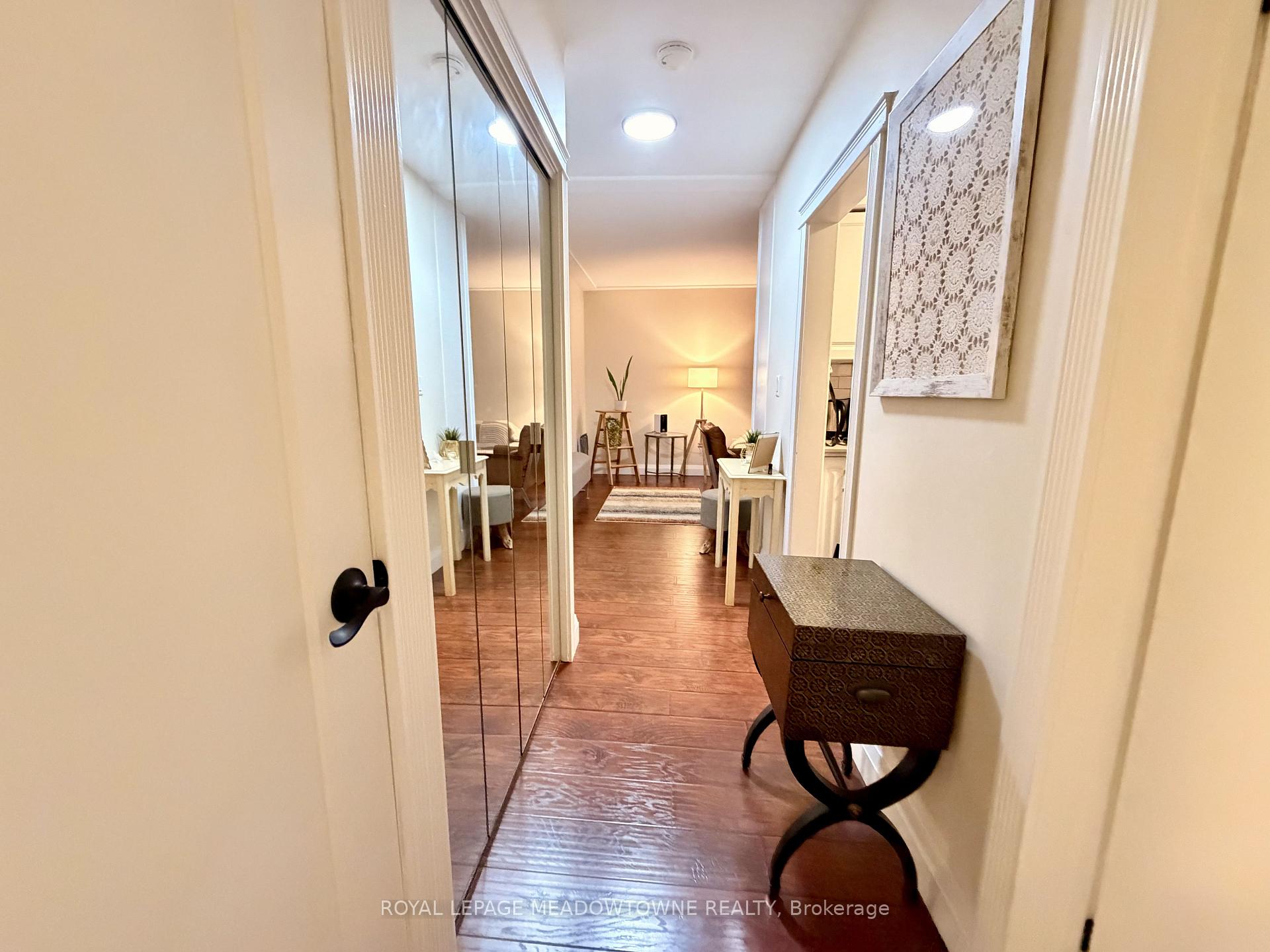 Photo 15 of Unit 411, 11 Woodman Drive, Hamilton, Corman — HOMEH