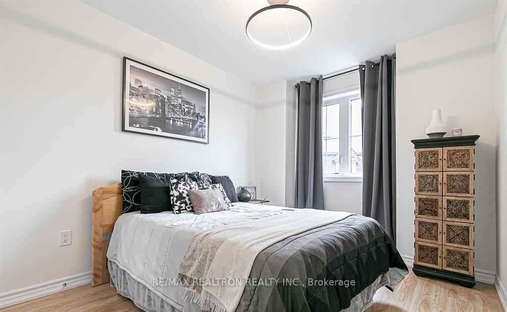 Photo 13 of Unit 11, 181 Parktree Drive, Vaughan, Maple — HOMEH