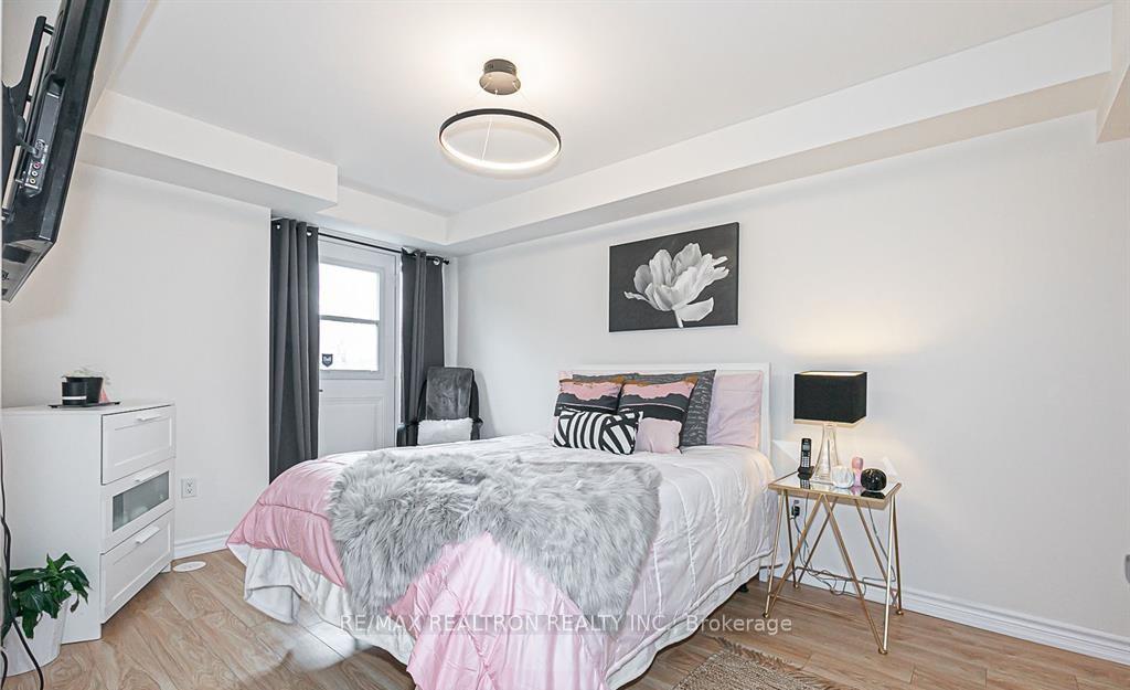 Photo 14 of Unit 11, 181 Parktree Drive, Vaughan, Maple — HOMEH