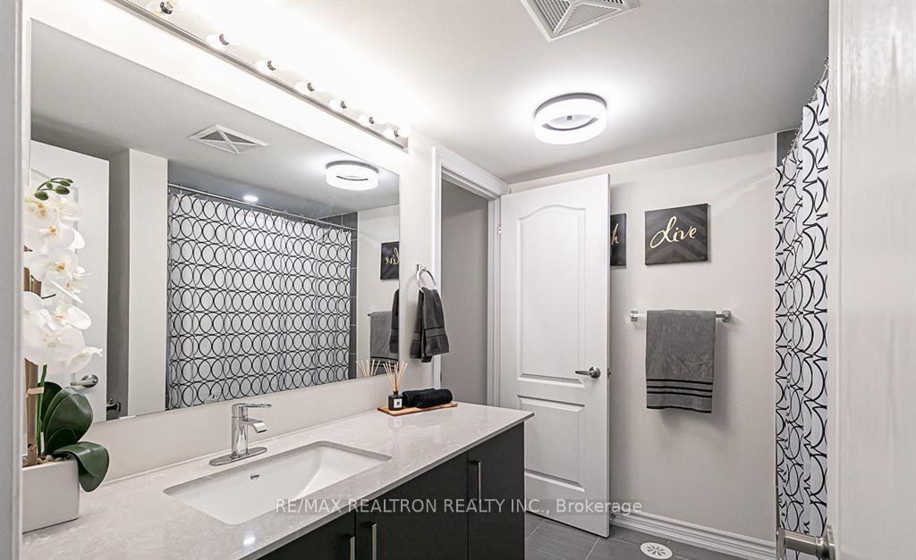 Photo 15 of Unit 11, 181 Parktree Drive, Vaughan, Maple — HOMEH
