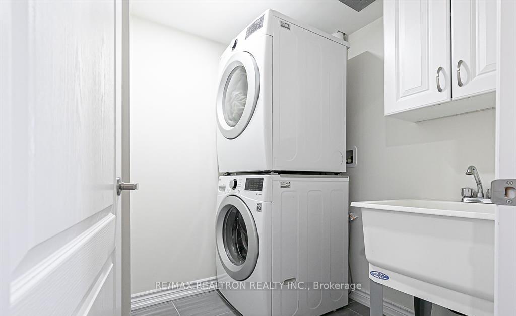 Photo 16 of Unit 11, 181 Parktree Drive, Vaughan, Maple — HOMEH