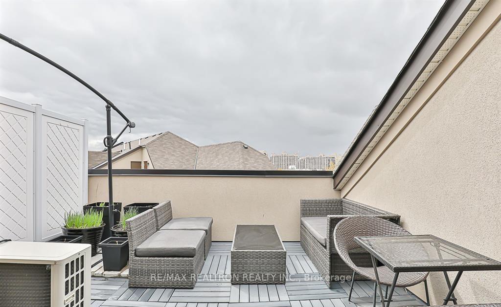 Photo 18 of Unit 11, 181 Parktree Drive, Vaughan, Maple — HOMEH