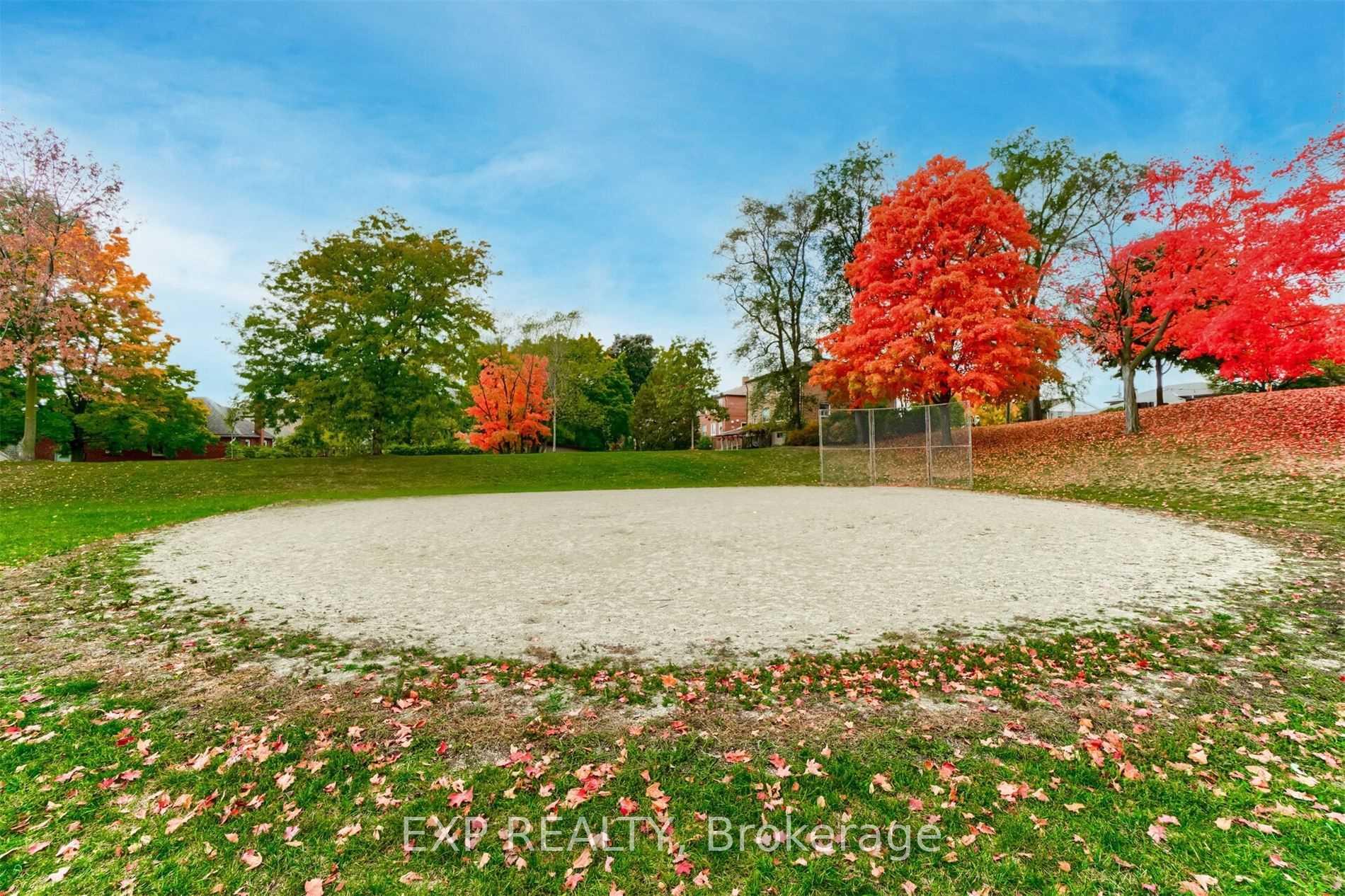 Photo 15 of Unit Lower, 5 Brendwin Road, Toronto, Rockcliffe-Smythe — HOMEH