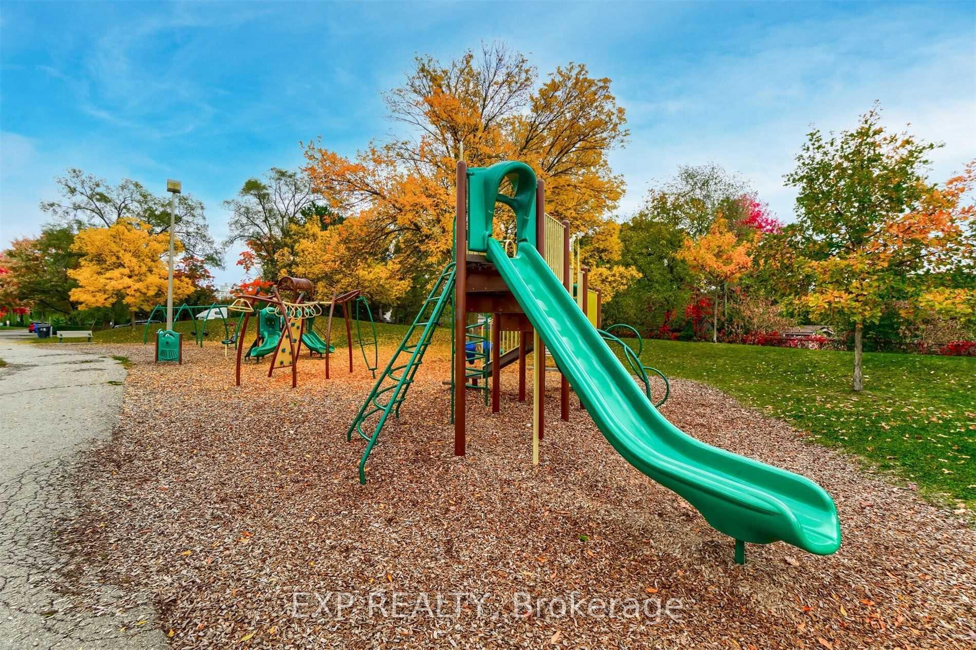 Photo 17 of Unit Lower, 5 Brendwin Road, Toronto, Rockcliffe-Smythe — HOMEH