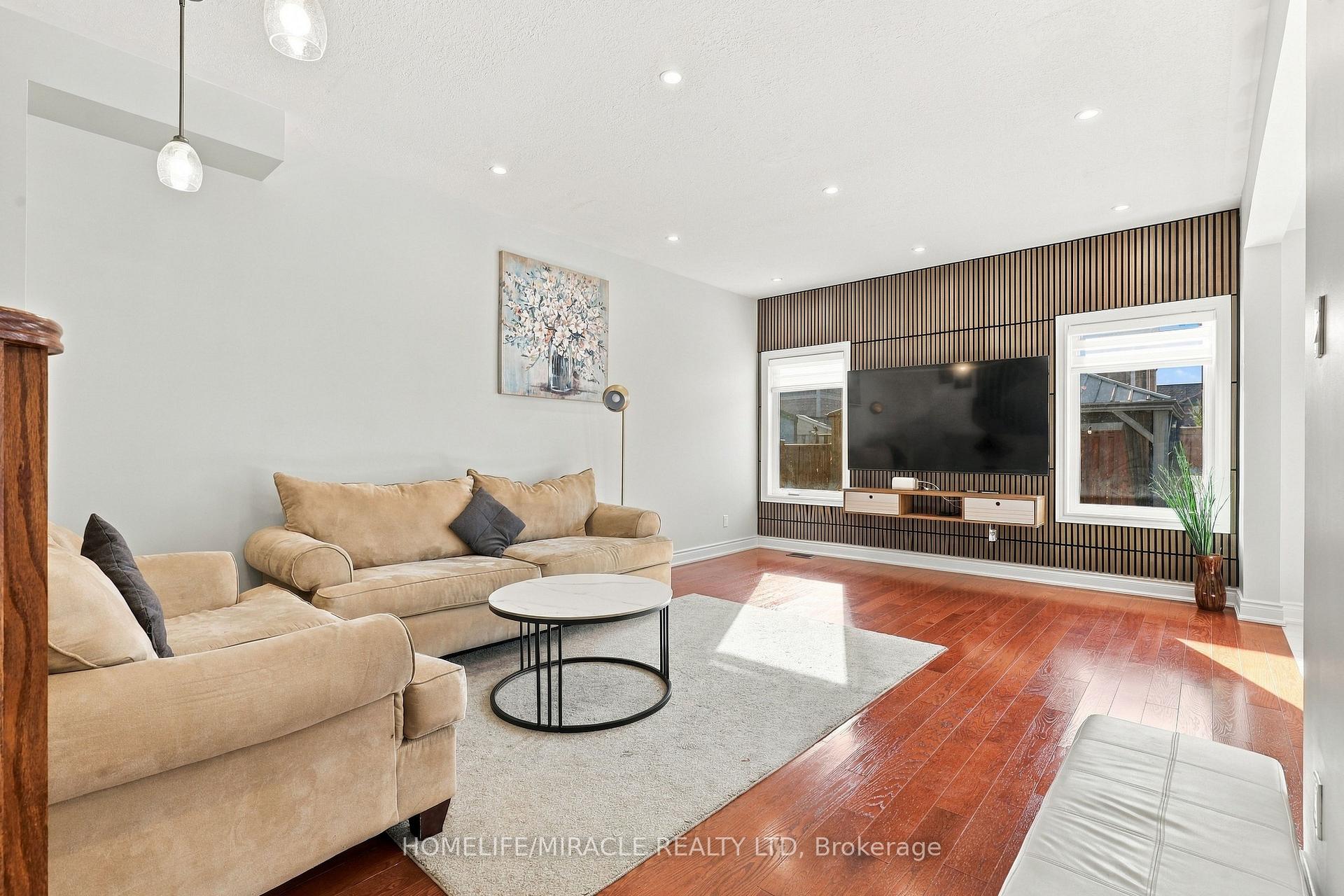 Photo 12 of 107 Anderson Road, New Tecumseth, Alliston — HOMEH