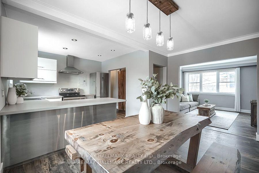 Photo 6 of Unit UPPER, 6 Thirty First Street, Etobicoke, Long Branch — HOMEH