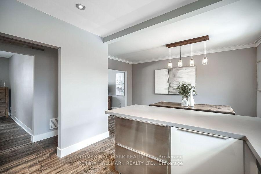 Photo 12 of Unit UPPER, 6 Thirty First Street, Etobicoke, Long Branch — HOMEH