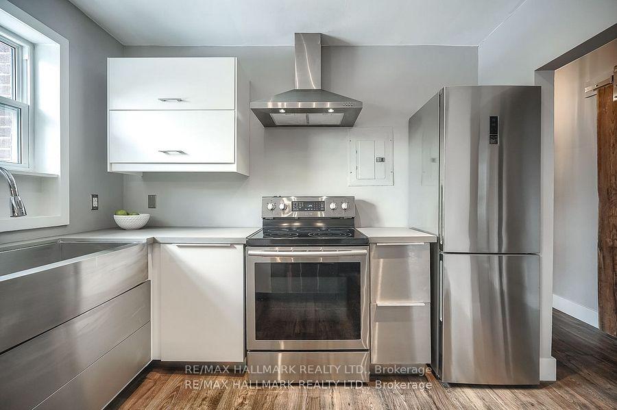 Photo 15 of Unit UPPER, 6 Thirty First Street, Etobicoke, Long Branch — HOMEH