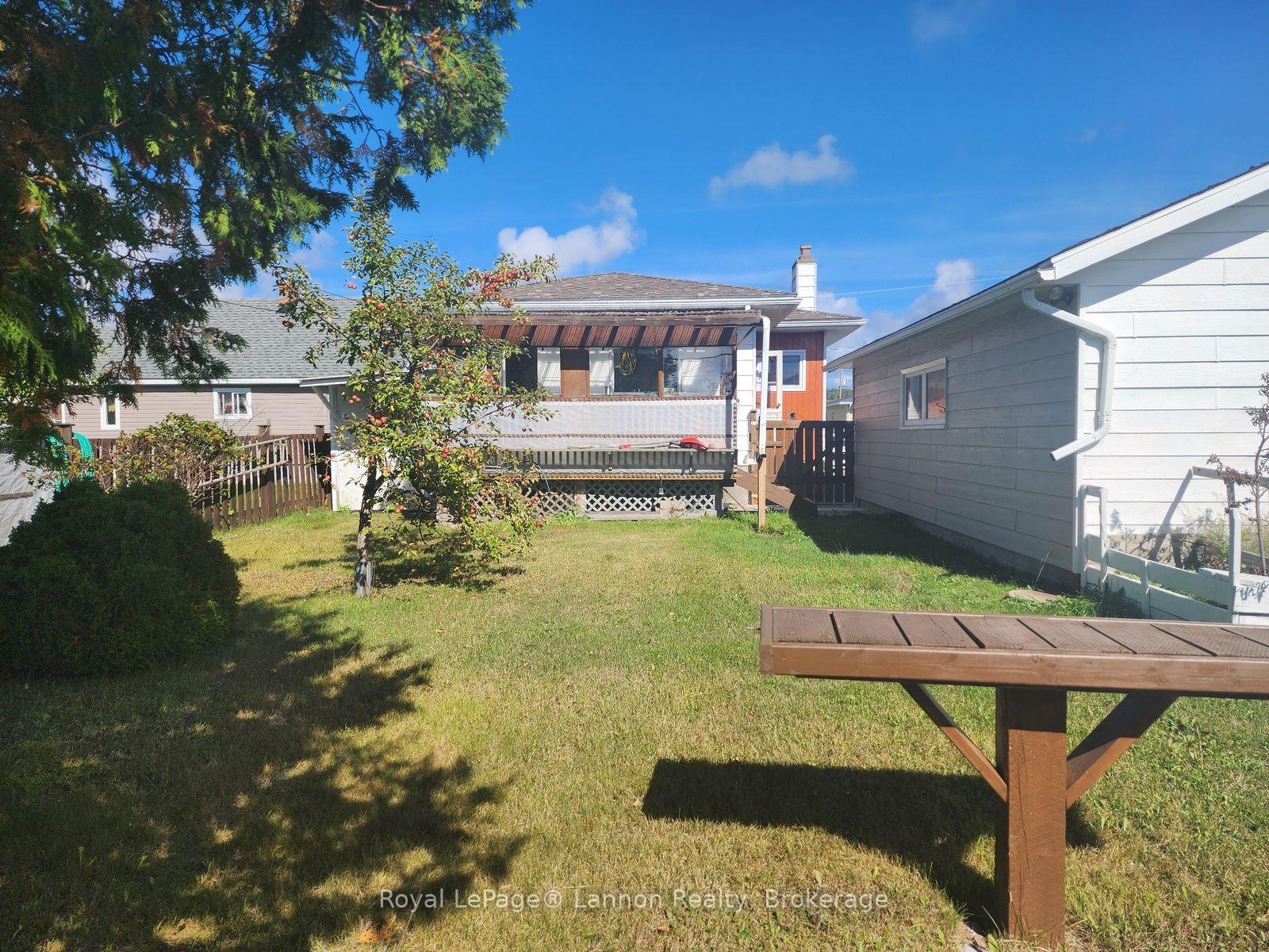 Photo 31 of 306 Walker Street E, Schreiber — HOMEH