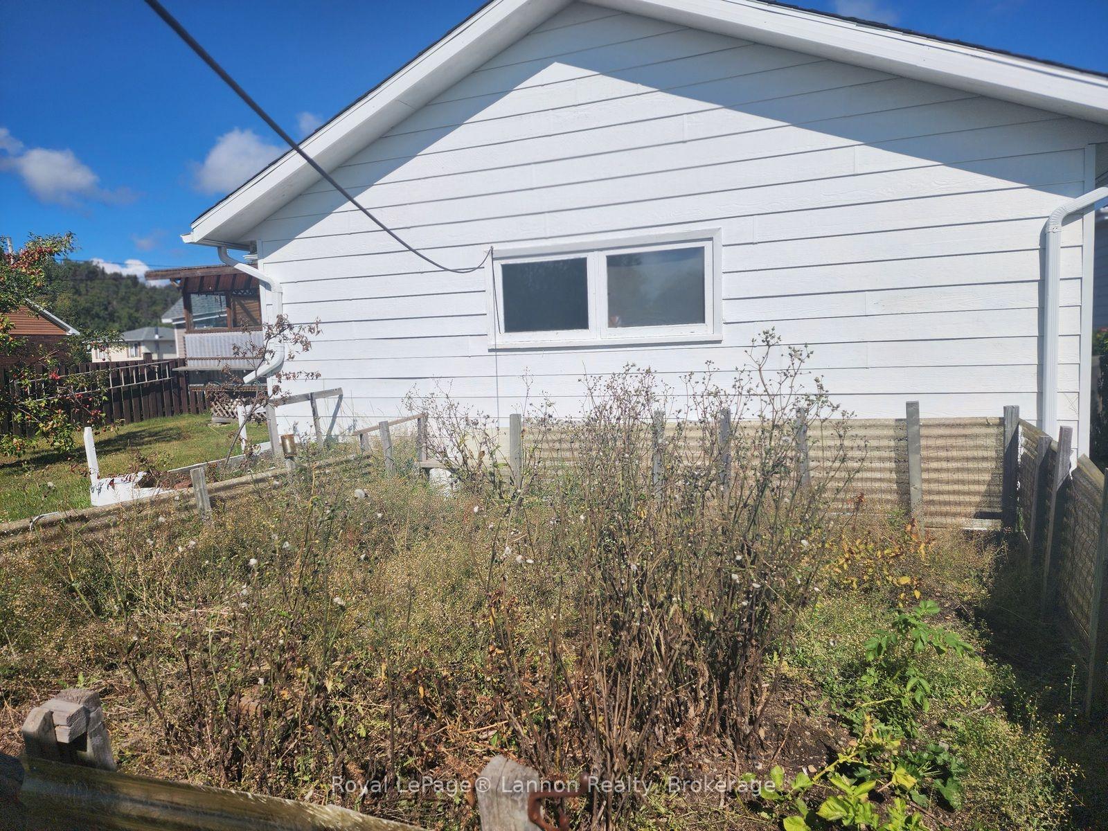 Photo 36 of 306 Walker Street E, Schreiber — HOMEH