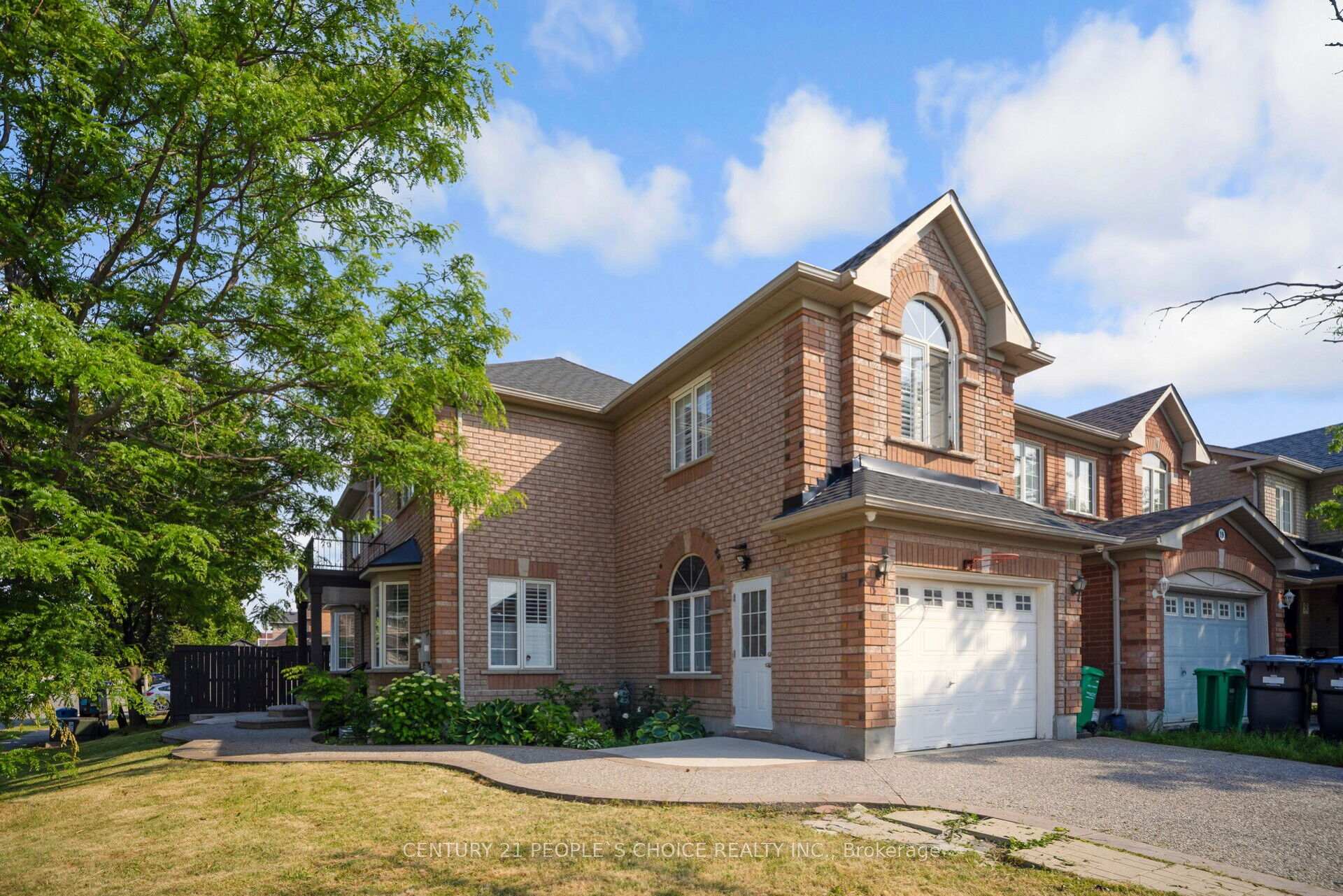 Photo 6 of 2 Checkerberry Crescent, Brampton, Sandringham-Wellington — HOMEH
