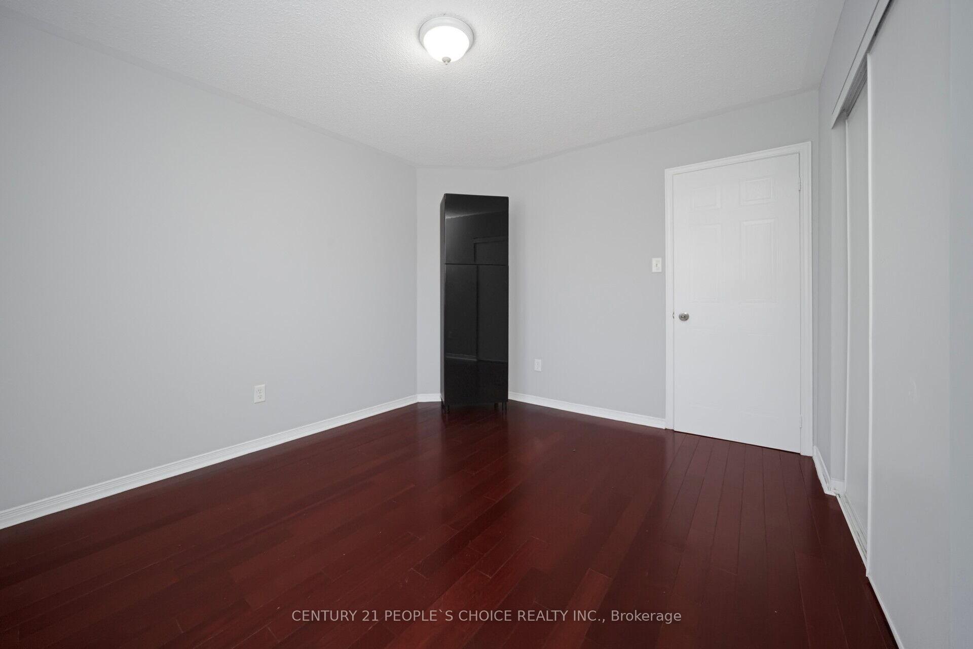 Photo 29 of 2 Checkerberry Crescent, Brampton, Sandringham-Wellington — HOMEH