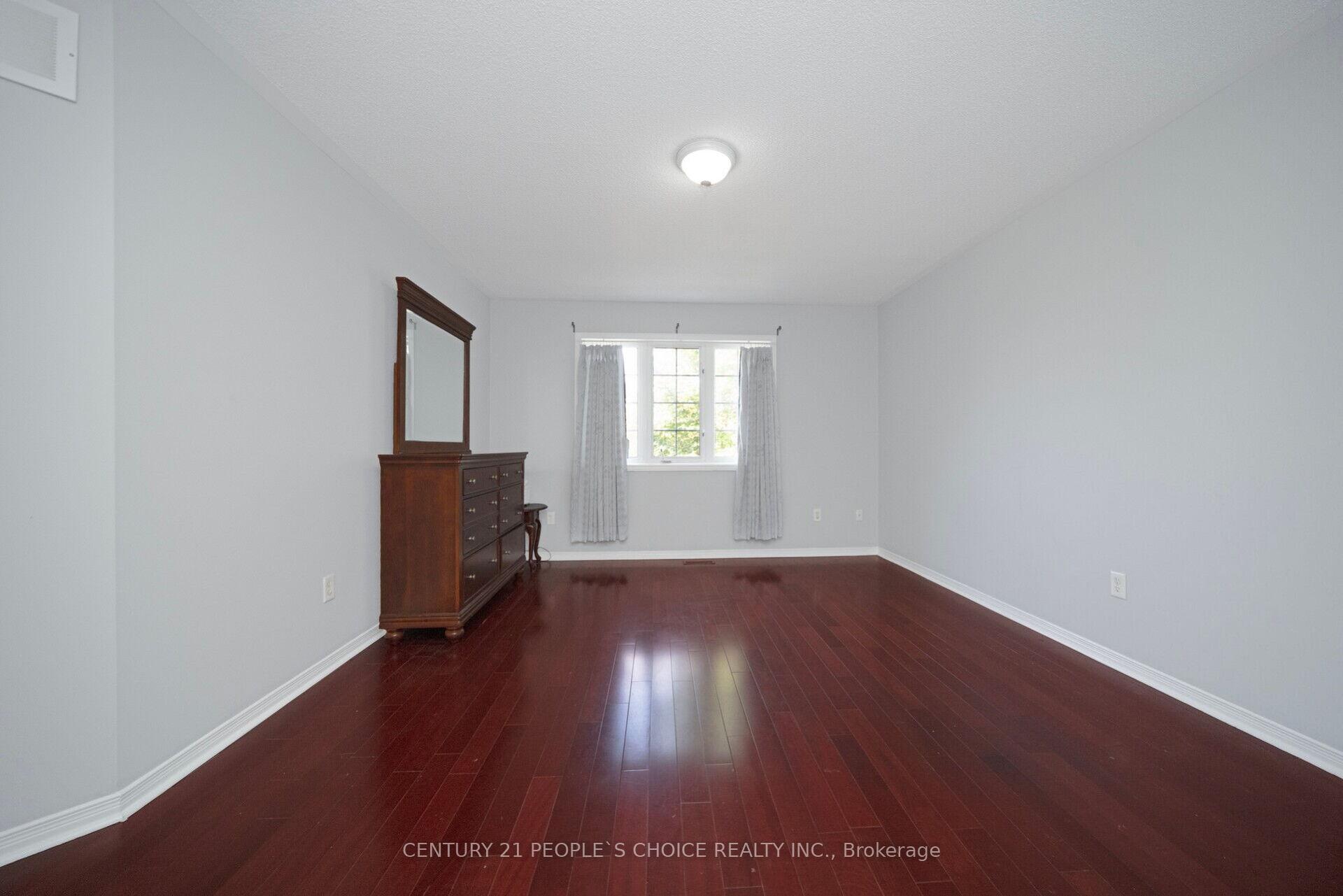 Photo 32 of 2 Checkerberry Crescent, Brampton, Sandringham-Wellington — HOMEH