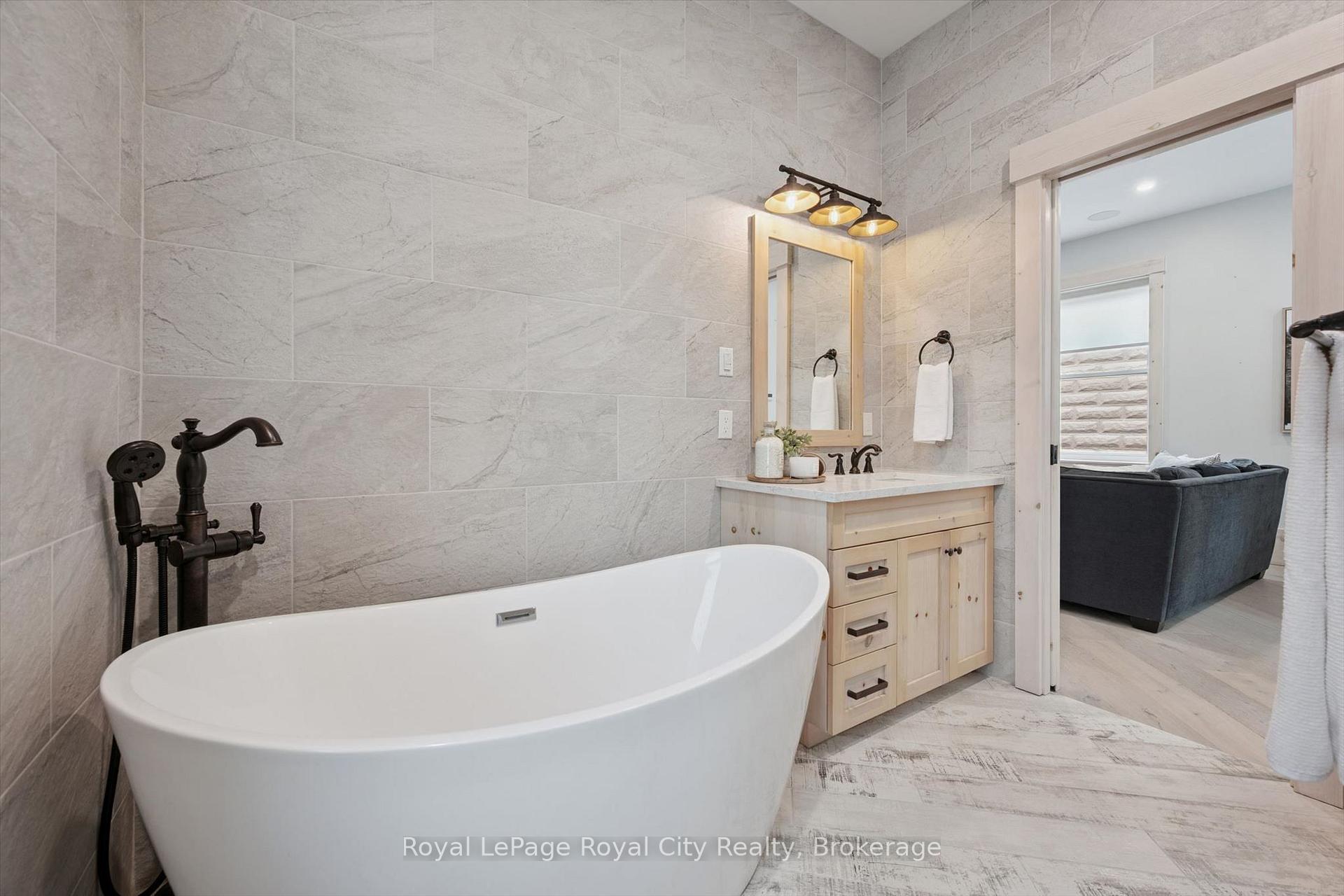 Photo 19 of 183 Elizabeth Street, Guelph, St. Patrick's Ward — HOMEH