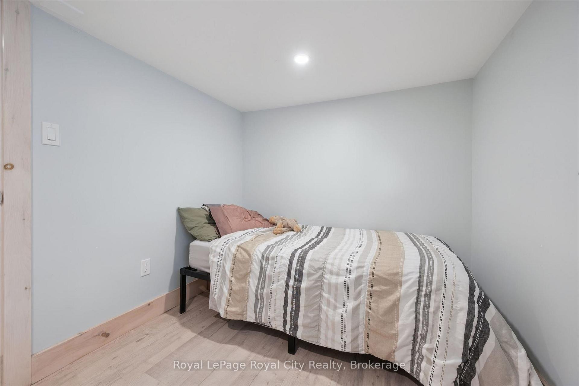 Photo 30 of 183 Elizabeth Street, Guelph, St. Patrick's Ward — HOMEH