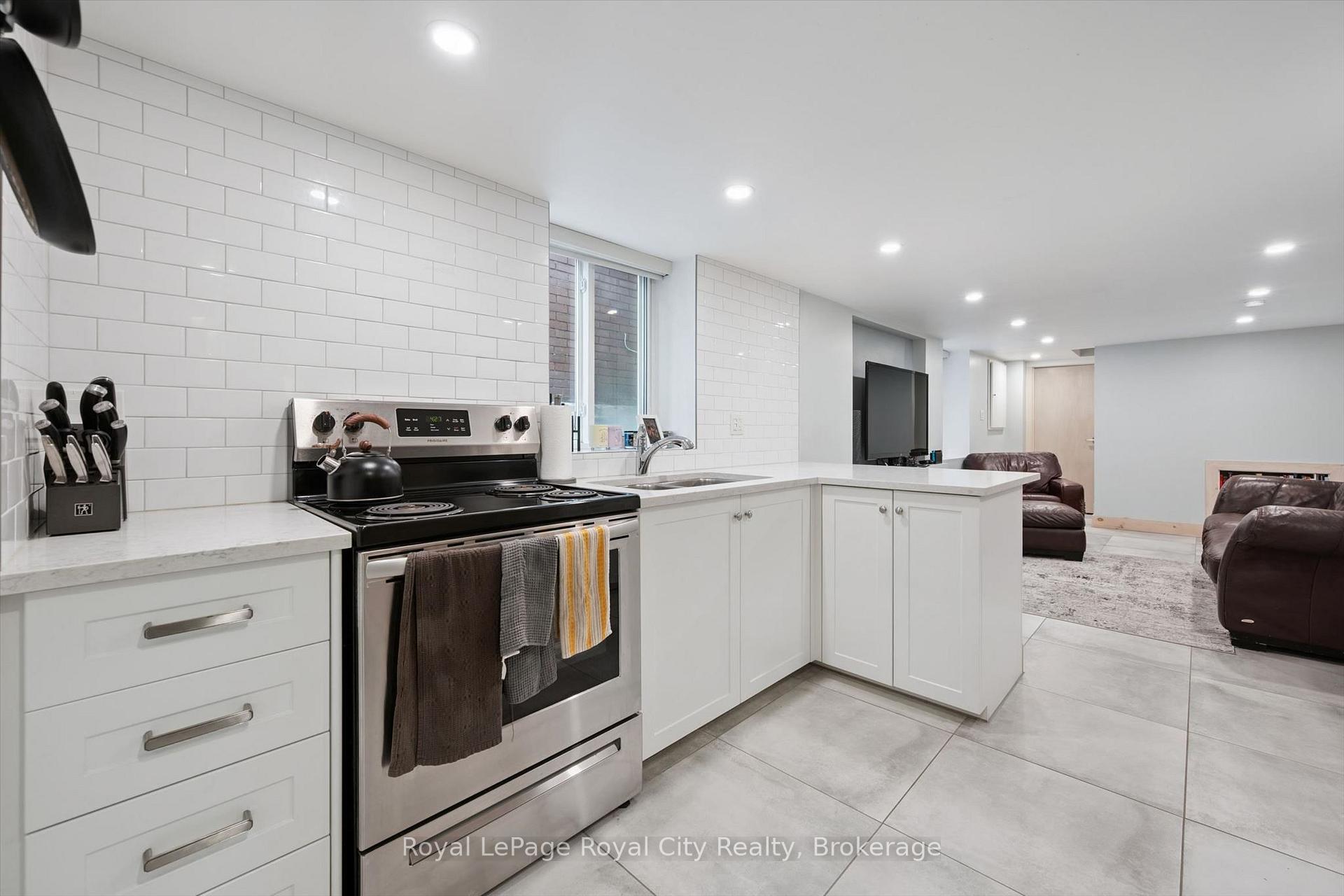 Photo 32 of 183 Elizabeth Street, Guelph, St. Patrick's Ward — HOMEH