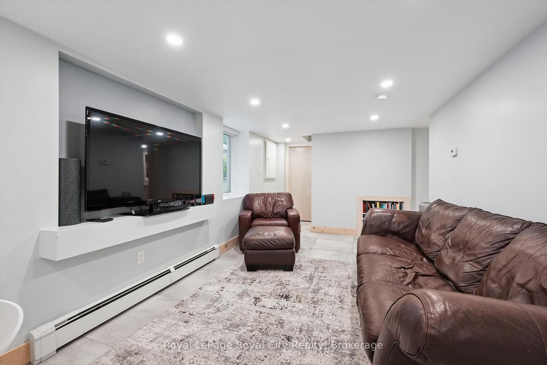 Photo 35 of 183 Elizabeth Street, Guelph, St. Patrick's Ward — HOMEH