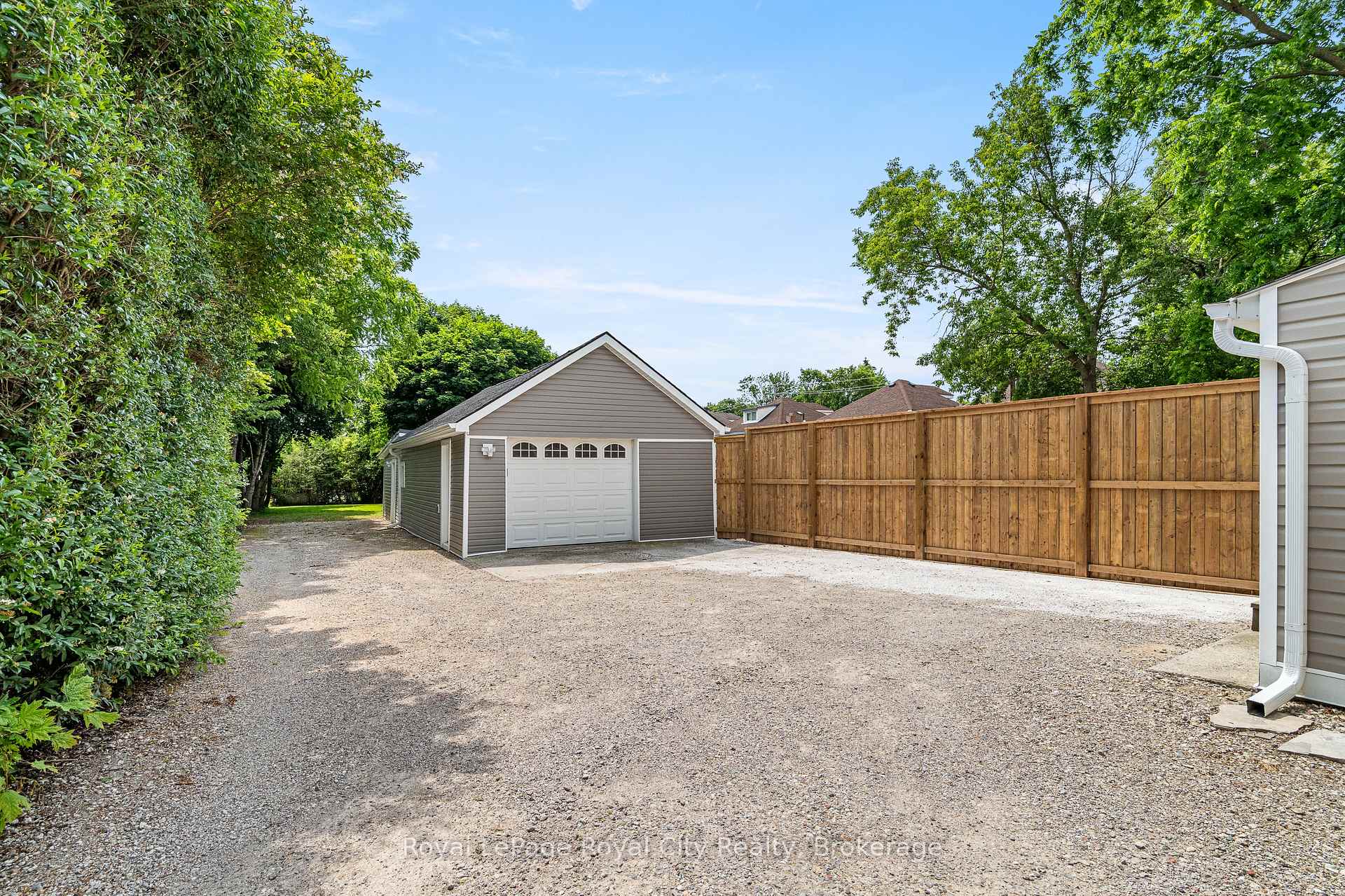 Photo 41 of 183 Elizabeth Street, Guelph, St. Patrick's Ward — HOMEH