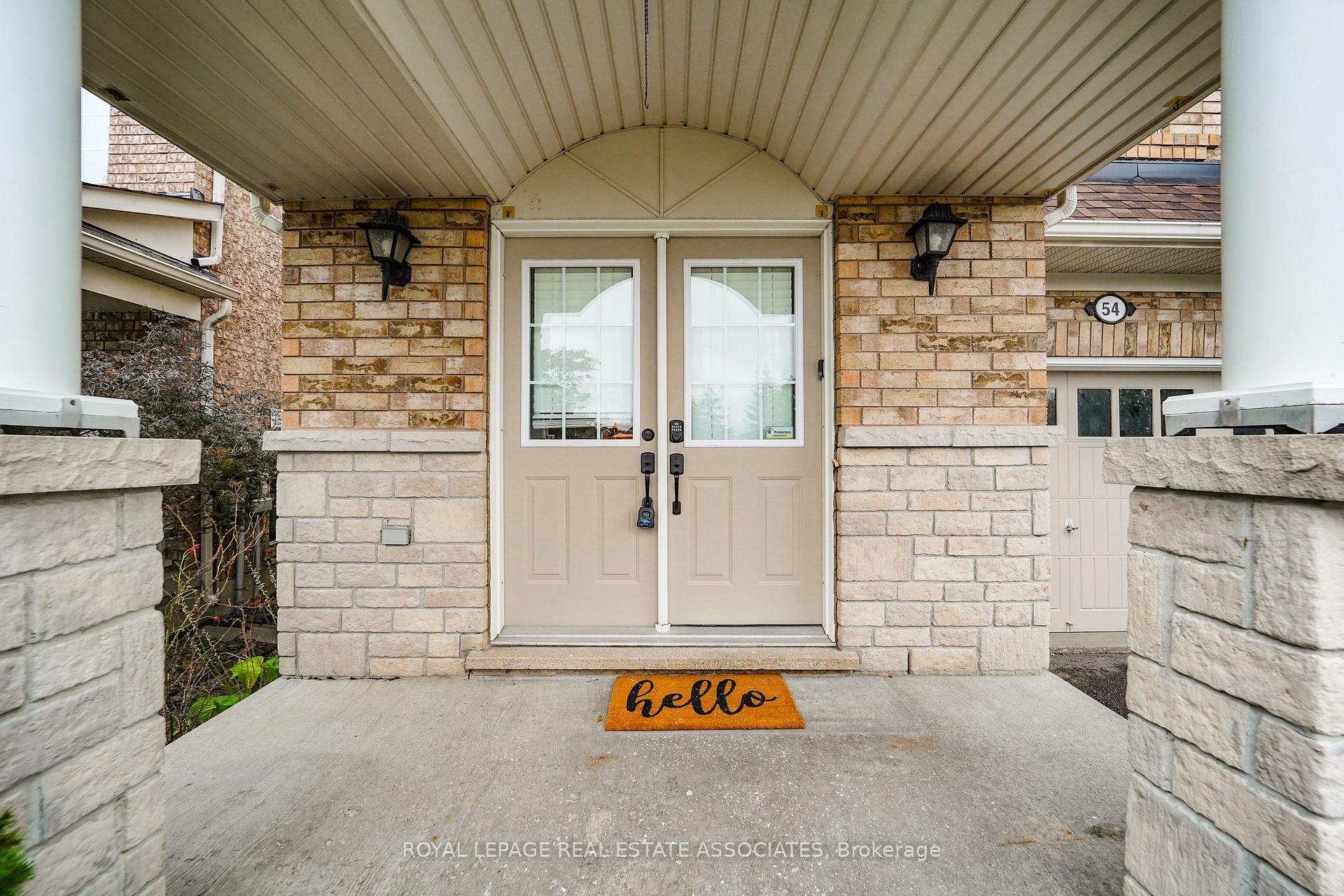 Photo 4 of 54 Horizon Street, Brampton, Vales of Castlemore — HOMEH