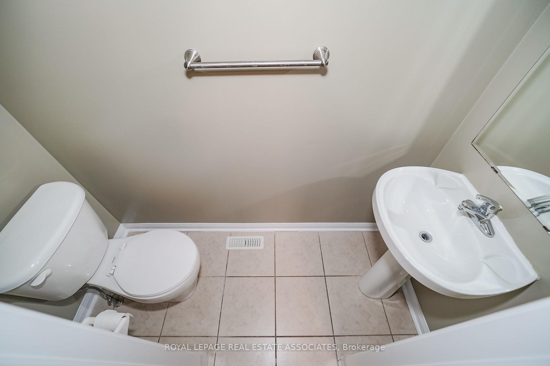 Photo 8 of 54 Horizon Street, Brampton, Vales of Castlemore — HOMEH