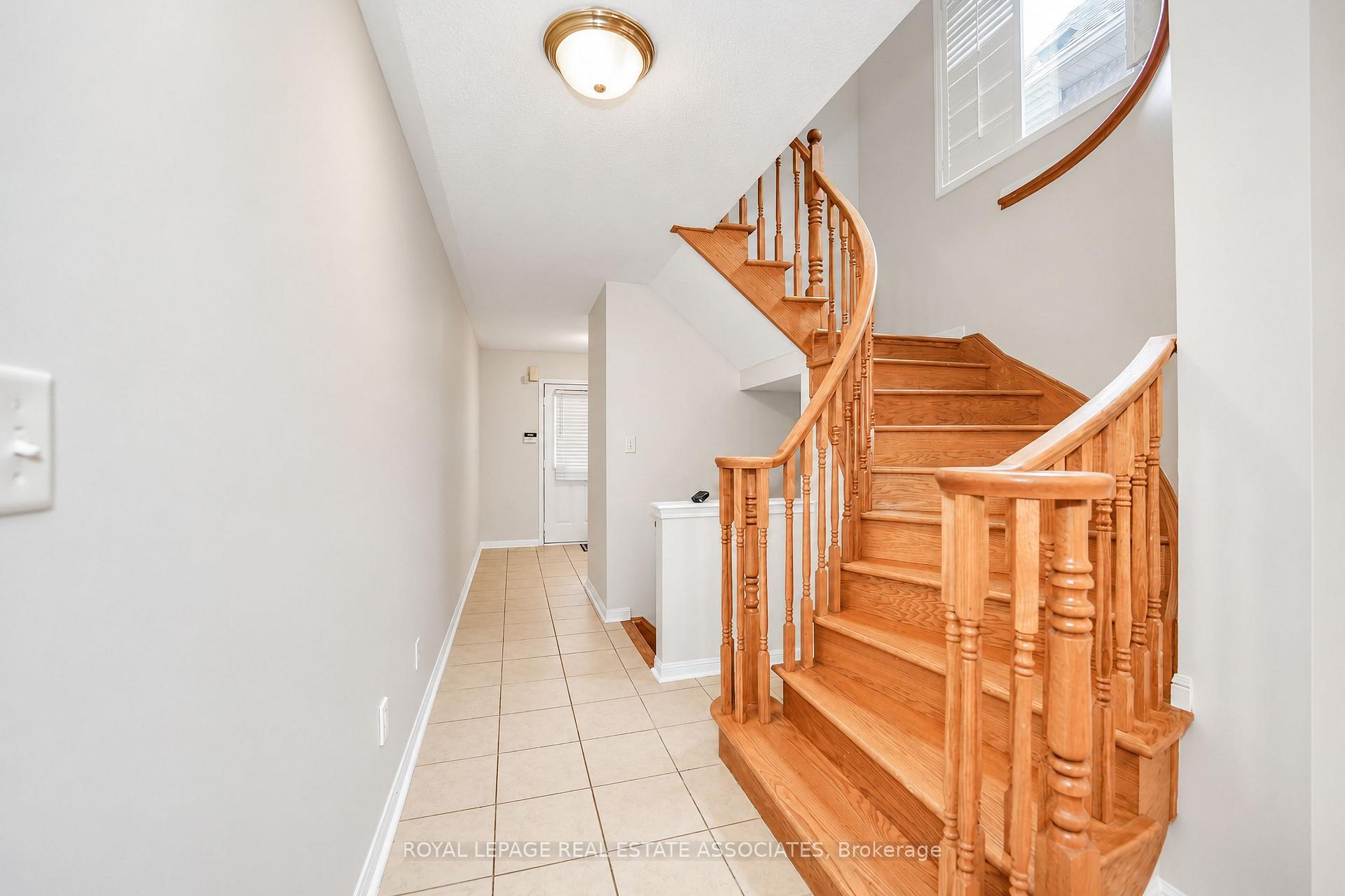 Photo 9 of 54 Horizon Street, Brampton, Vales of Castlemore — HOMEH