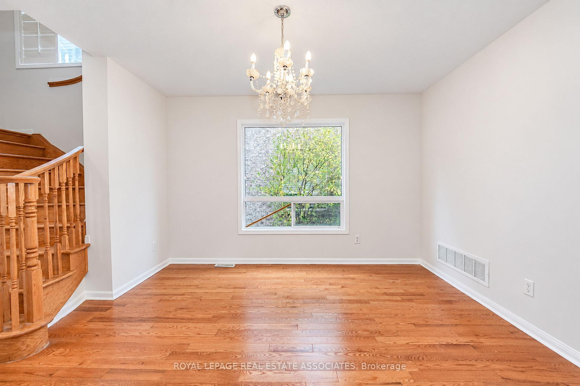 Photo 10 of 54 Horizon Street, Brampton, Vales of Castlemore — HOMEH
